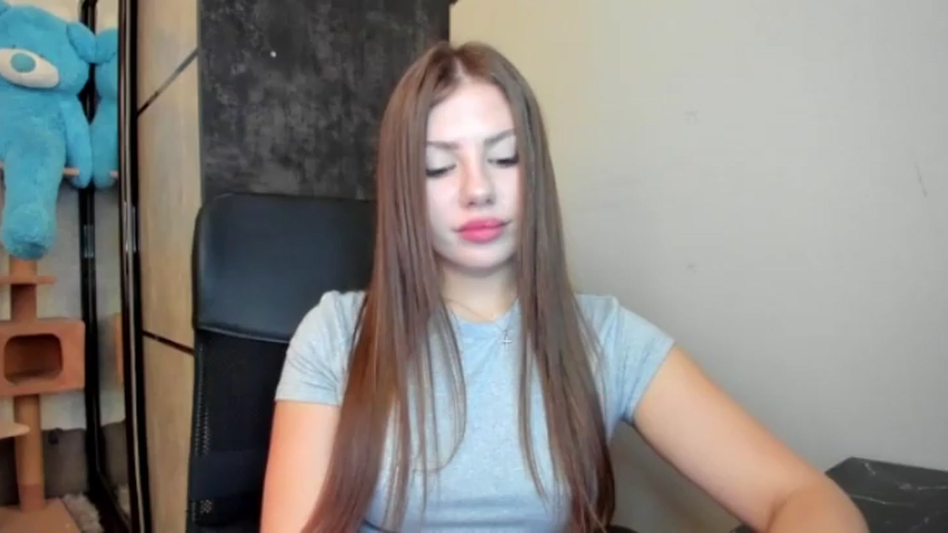 Gallery image thumbnail from FlyingDream's myfreecams stream on, 08/24/2026, 15:52 image 15 of 20