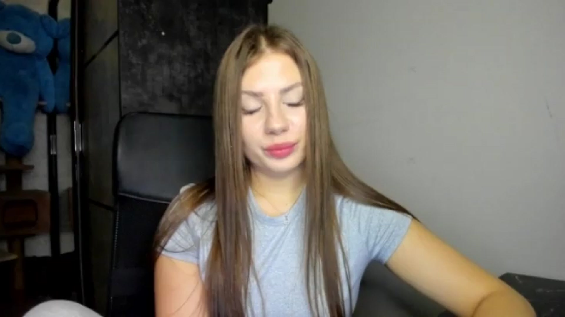 Gallery image thumbnail from FlyingDream's myfreecams stream on, 08/24/2026, 16:09 image 14 of 20