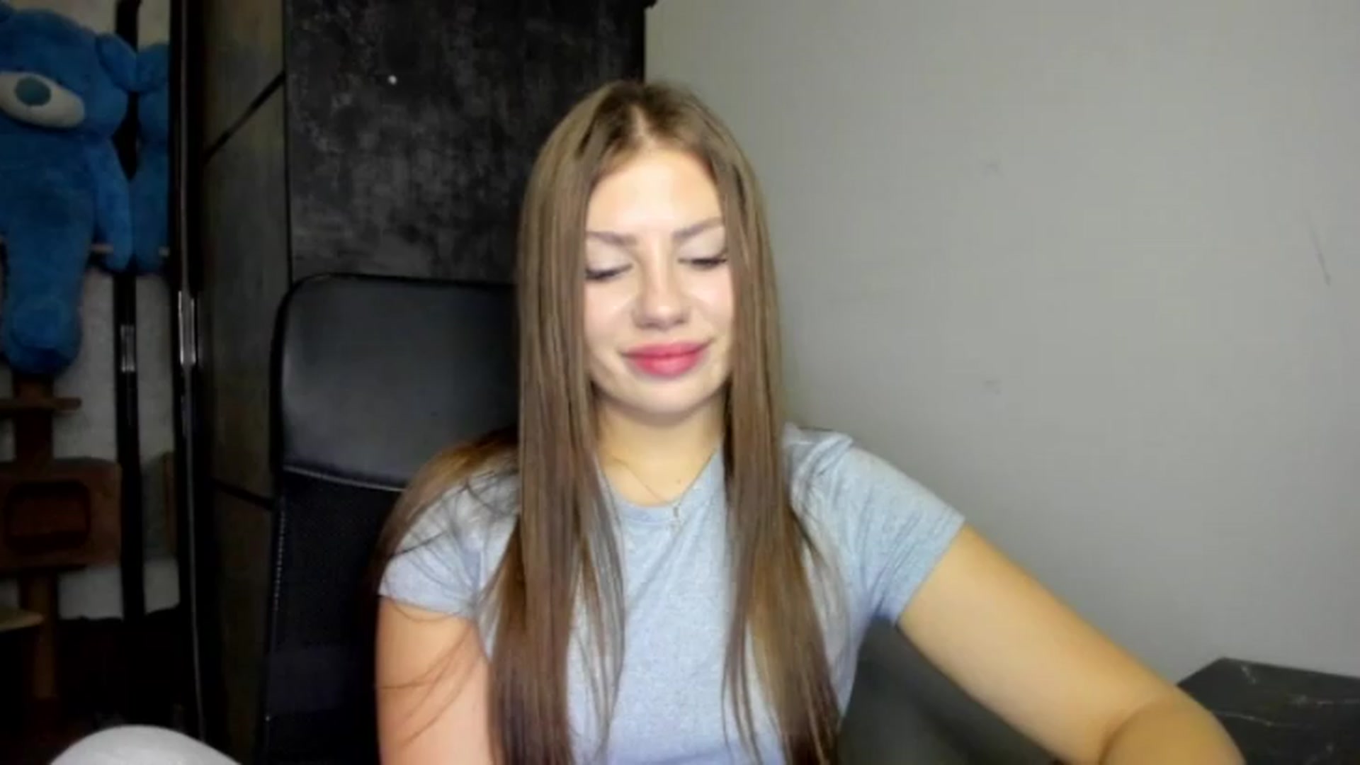 Gallery image thumbnail from FlyingDream's myfreecams stream on, 08/24/2026, 16:09 image 12 of 20