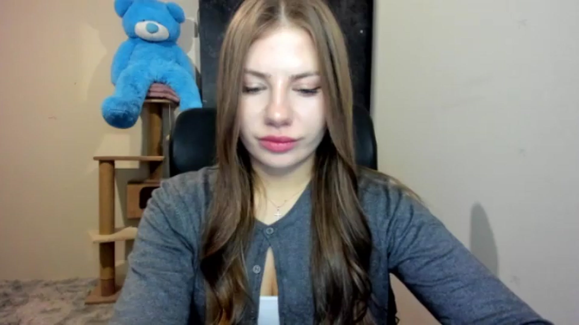 Gallery image thumbnail from FlyingDream's myfreecams stream on, 08/25/2026, 20:26 image 15 of 20