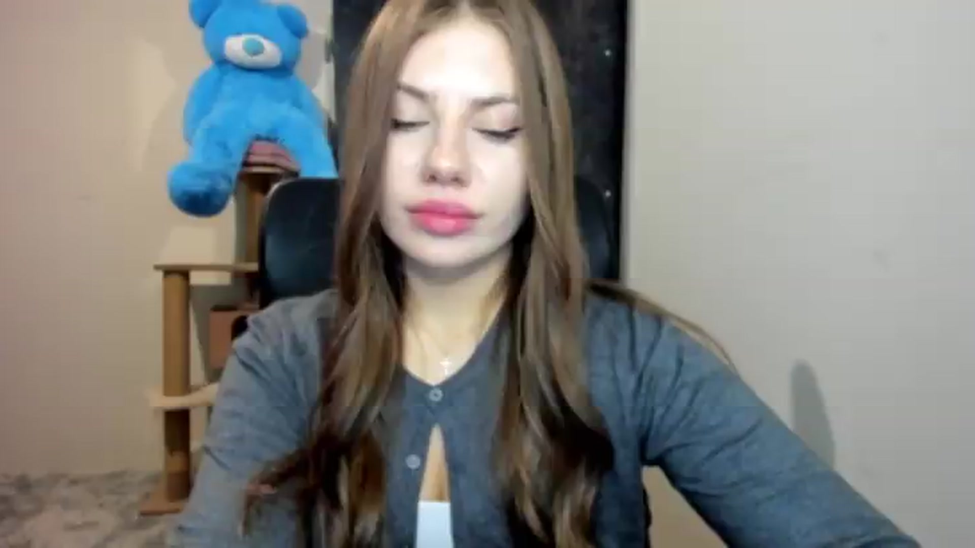 Gallery image thumbnail from FlyingDream's myfreecams stream on, 08/25/2026, 20:26 image 7 of 20