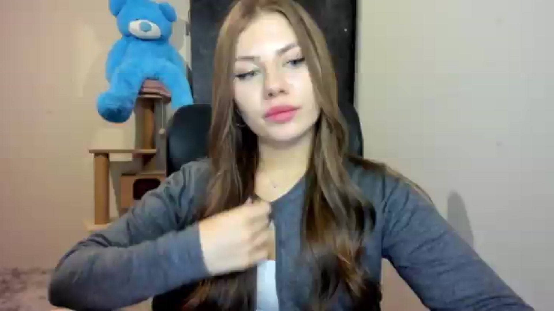 Gallery image thumbnail from FlyingDream's myfreecams stream on, 08/25/2026, 20:26 image 9 of 20
