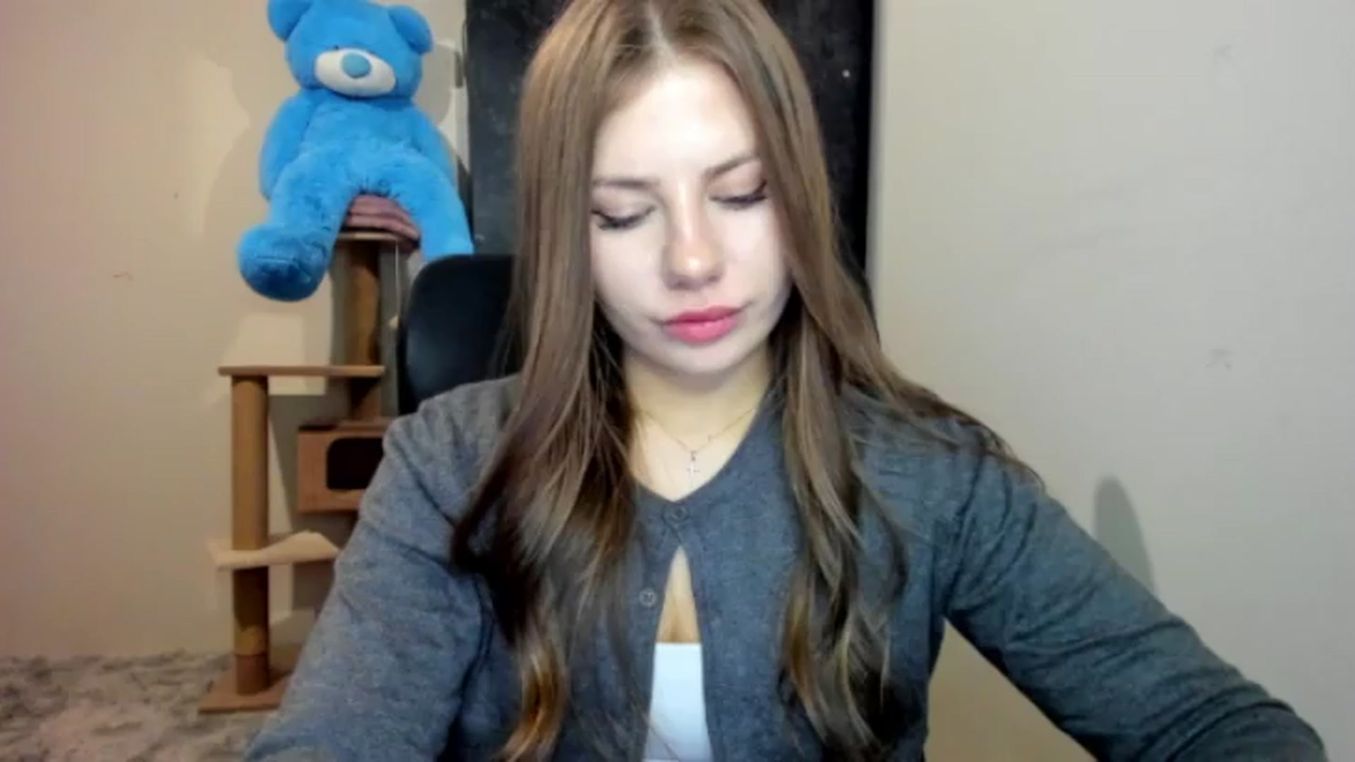 Gallery image thumbnail from FlyingDream's myfreecams stream on, 08/25/2026, 20:26 image 19 of 20