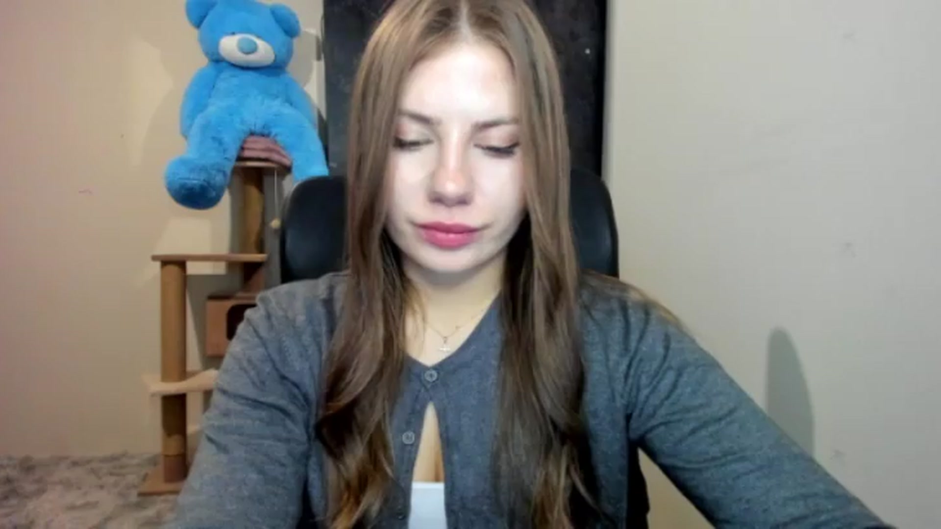 Gallery image thumbnail from FlyingDream's myfreecams stream on, 08/25/2026, 20:26 image 14 of 20