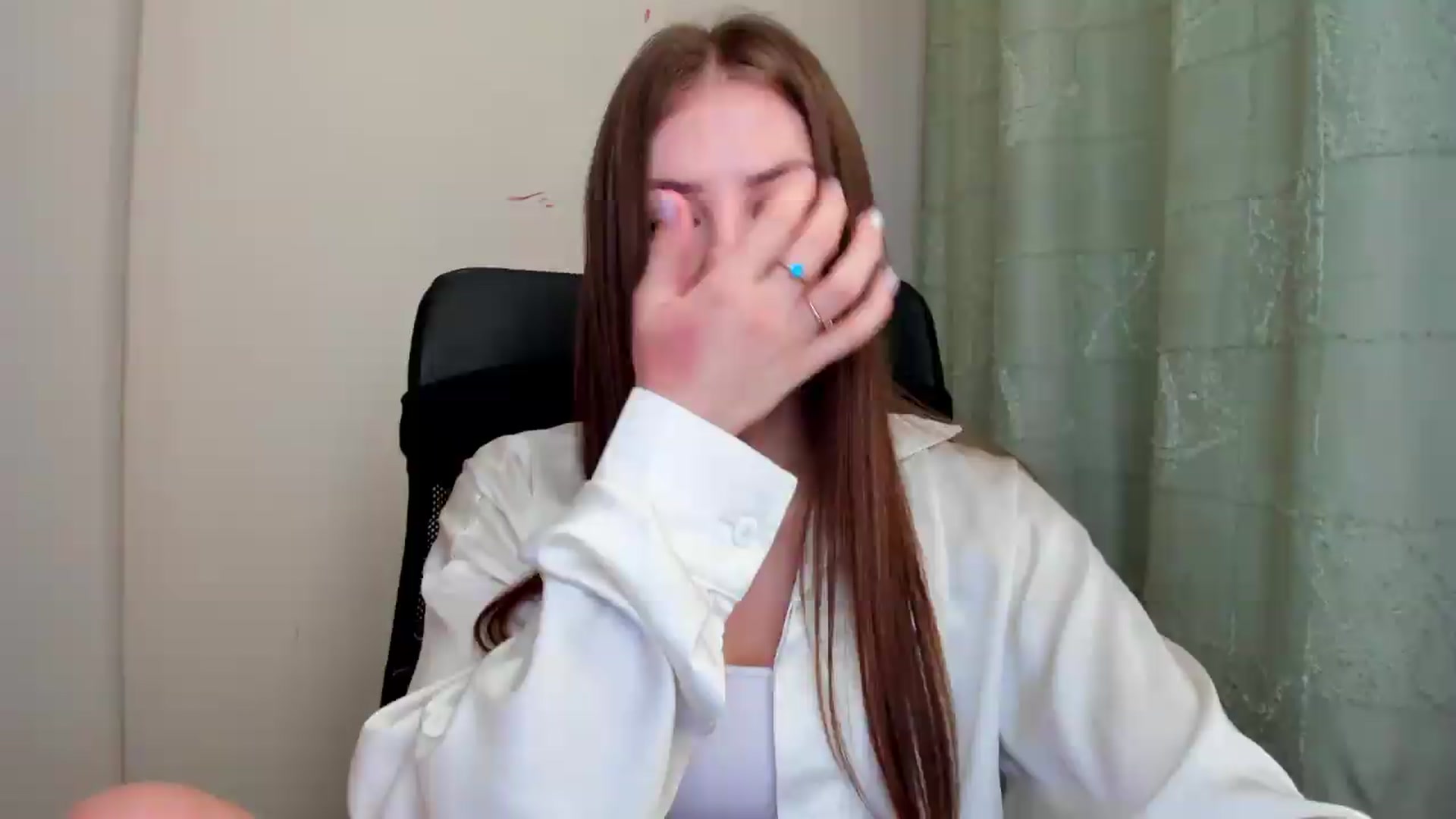 Gallery image thumbnail from FlyingDream's myfreecams stream on, 08/29/2026, 14:17 image 5 of 20