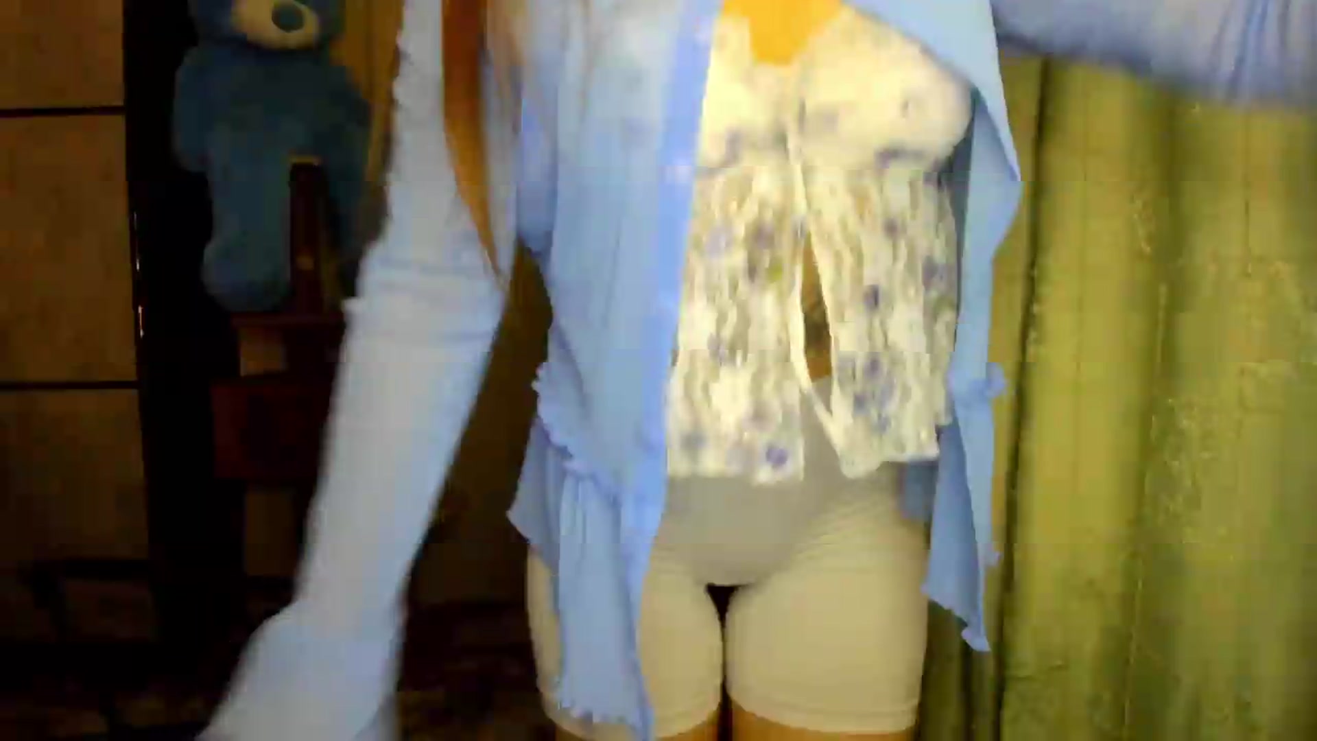 Gallery image thumbnail from FlyingDream's myfreecams stream on, 08/31/2026, 16:18 image 9 of 20