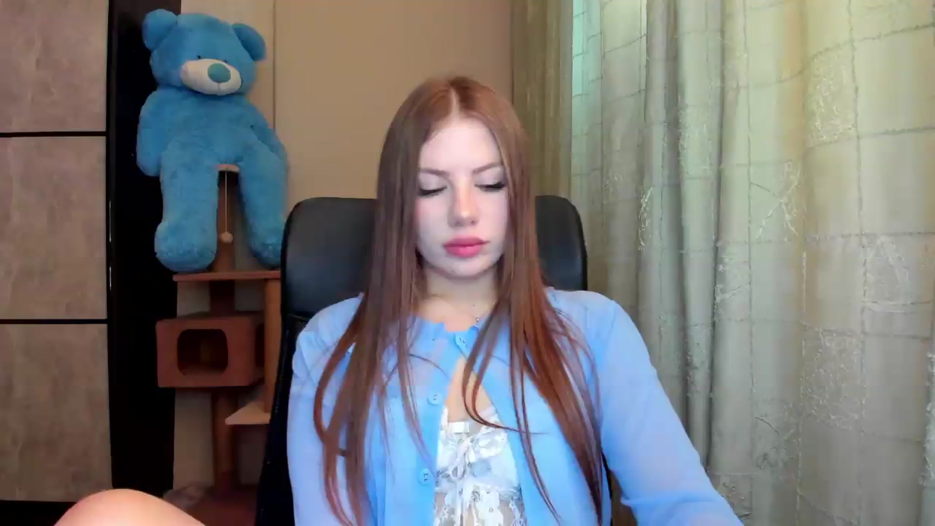 Gallery image thumbnail from FlyingDream's myfreecams stream on, 08/31/2026, 16:18 image 5 of 20
