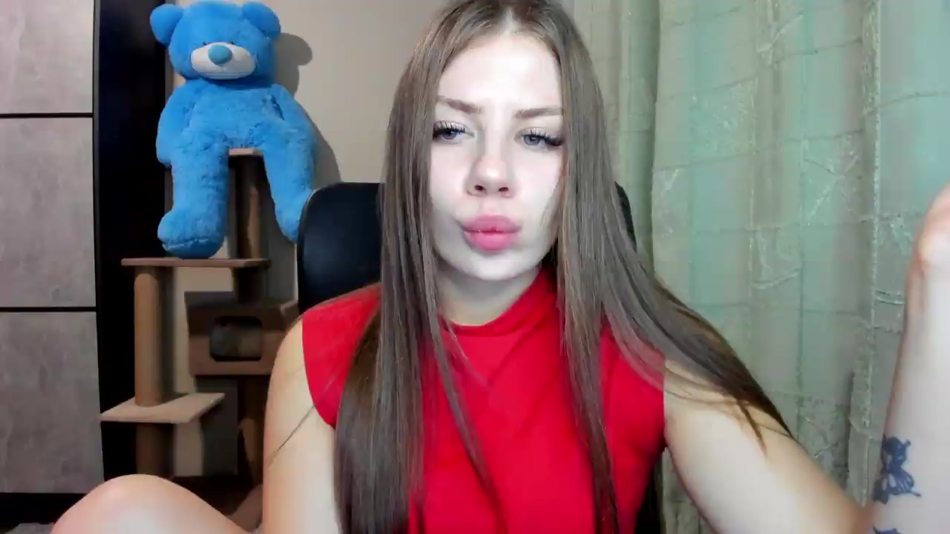 Gallery image thumbnail from FlyingDream's myfreecams stream on, 09/05/2026, 19:24 image 17 of 20