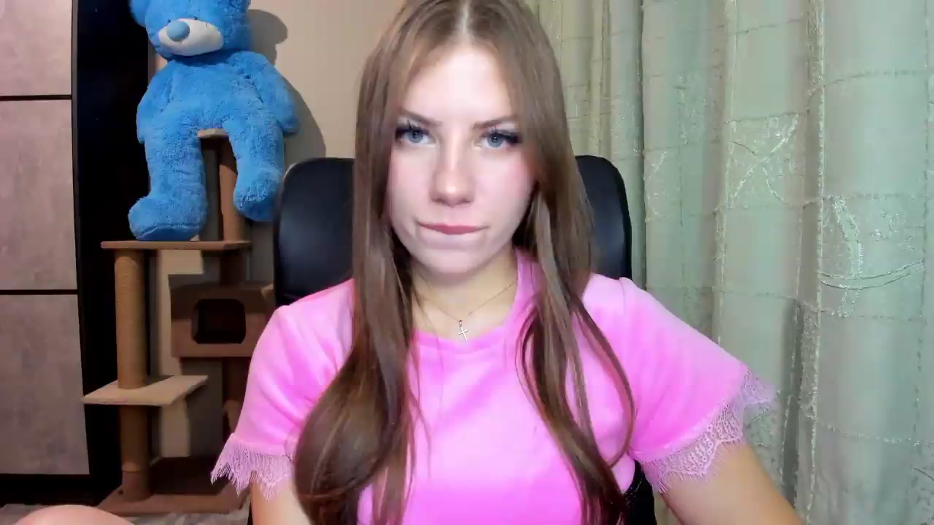 Gallery image thumbnail from FlyingDream's myfreecams stream on, 09/06/2026, 19:21 image 15 of 20