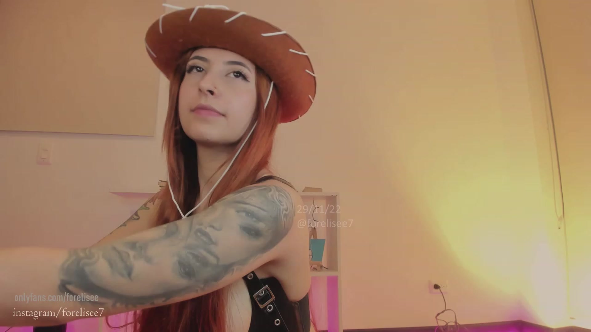 Gallery image thumbnail from ForElisee's myfreecams stream on, 11/29/2022, 08:25 image 7 of 20