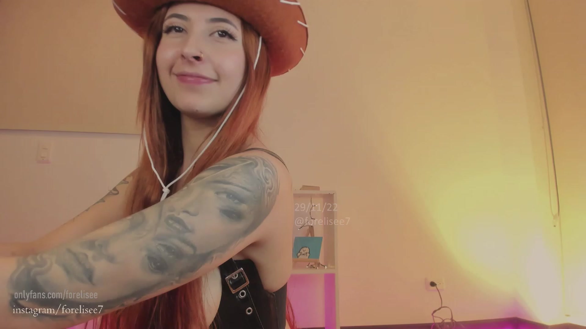 Gallery image thumbnail from ForElisee's myfreecams stream on, 11/29/2022, 08:25 image 6 of 20