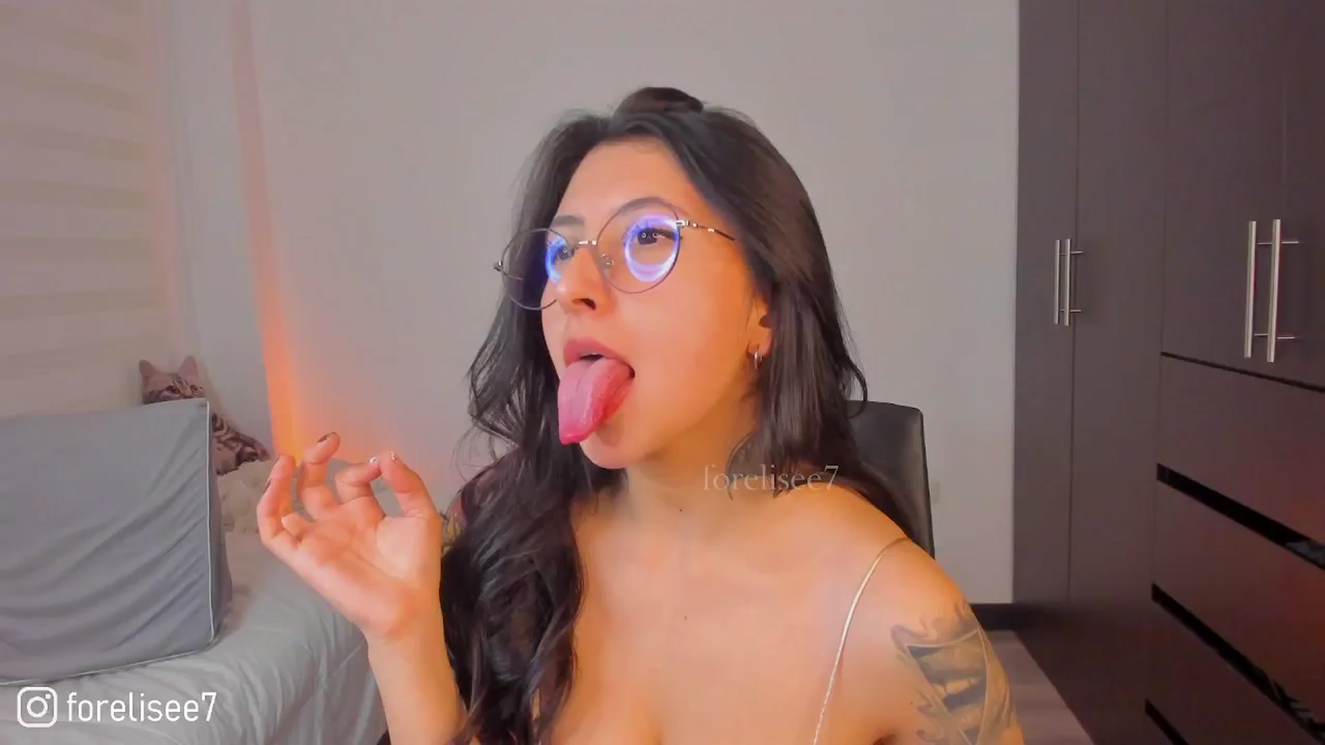 Gallery image thumbnail from ForElisee's myfreecams stream on, 08/15/2024, 09:34 image 7 of 20