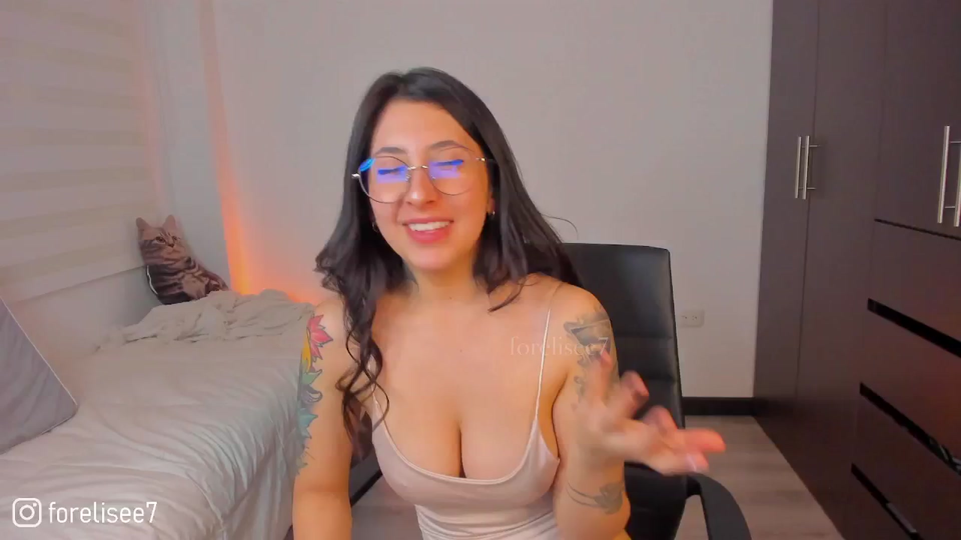 Gallery image thumbnail from ForElisee's myfreecams stream on, 08/15/2024, 10:13 image 5 of 20