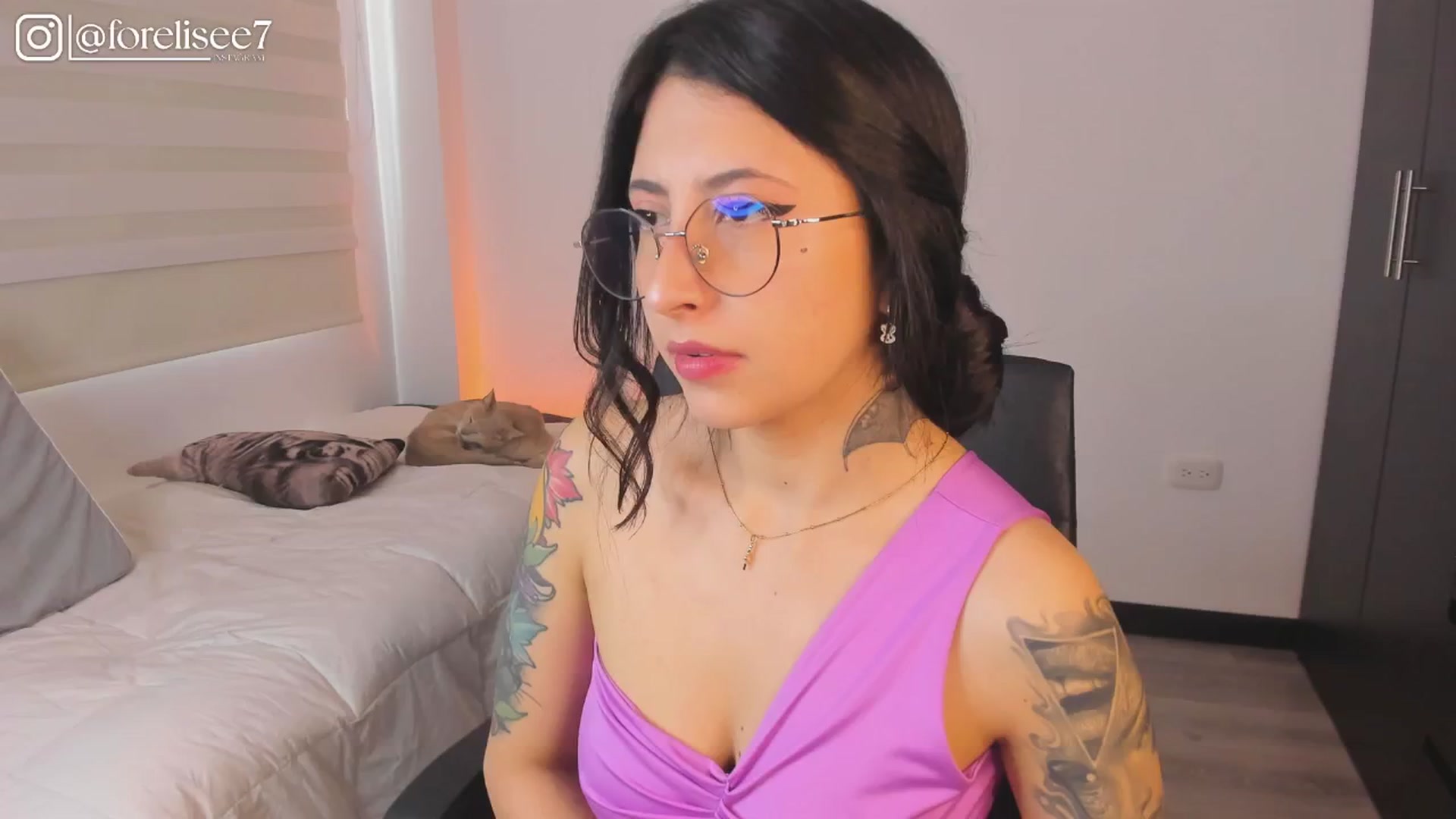 Gallery image thumbnail from ForElisee's myfreecams stream on, 09/11/2024, 15:00 image 8 of 20