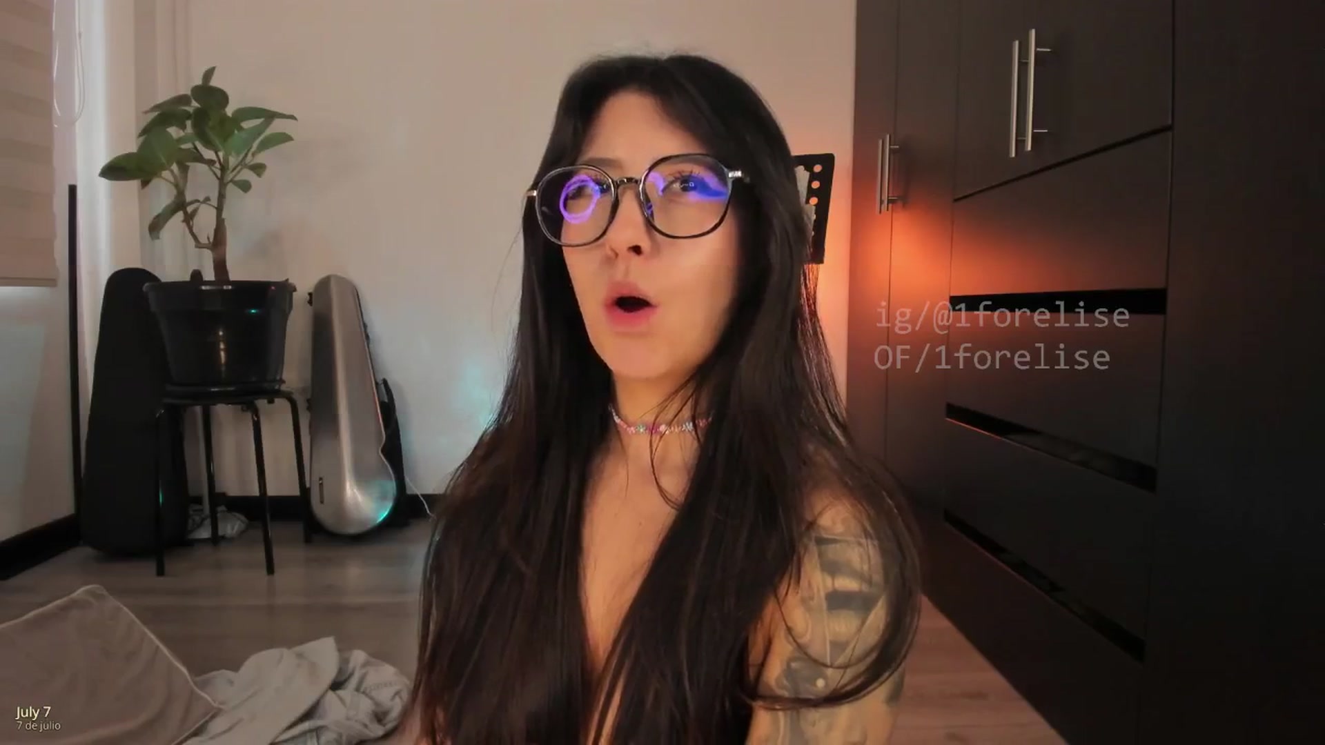 Gallery image thumbnail from ForElisee's myfreecams stream on, 04/25/2026, 12:48 image 18 of 20