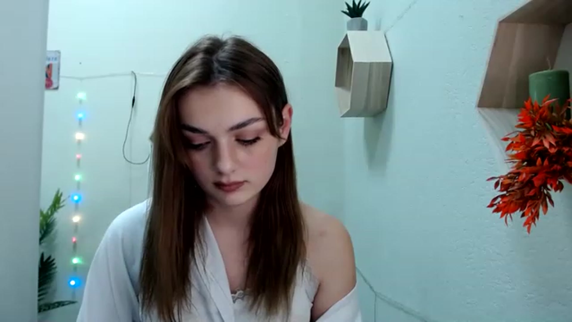 Gallery image thumbnail from For_Love_'s myfreecams stream on, 11/16/2022, 18:44 image 17 of 20