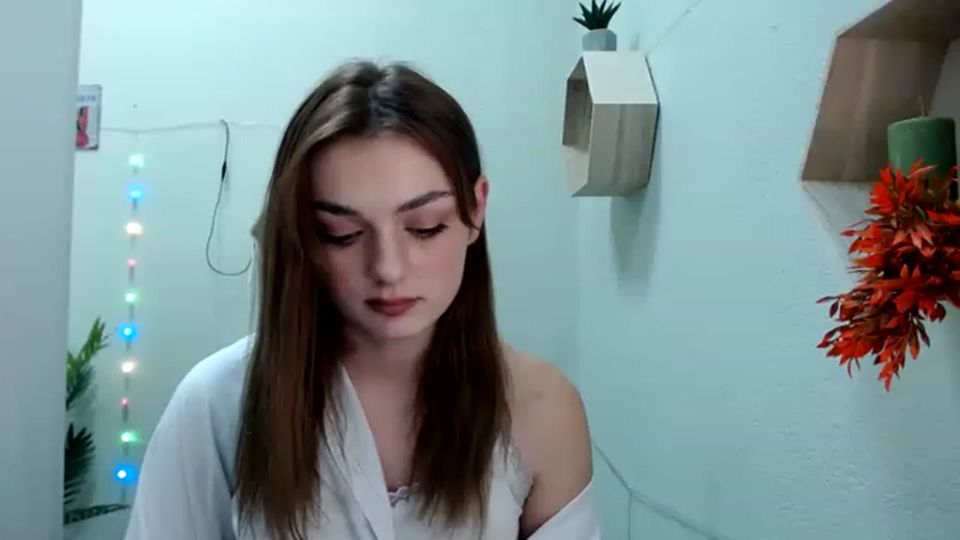 Gallery image thumbnail from For_Love_'s myfreecams stream on, 11/16/2022, 18:44 image 16 of 20