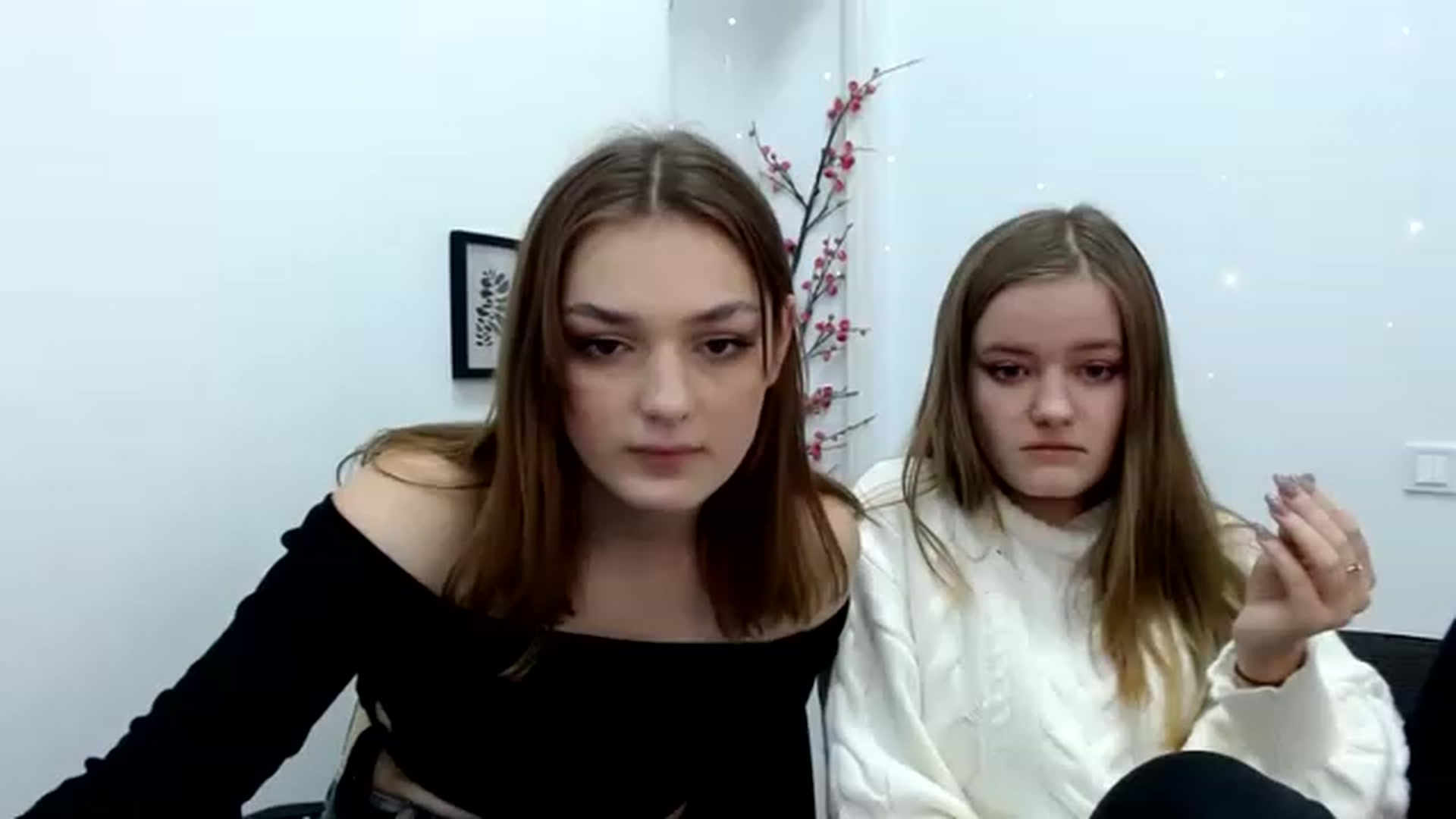 Gallery image thumbnail from For_Love_'s myfreecams stream on, 01/19/2023, 17:06 image 16 of 20