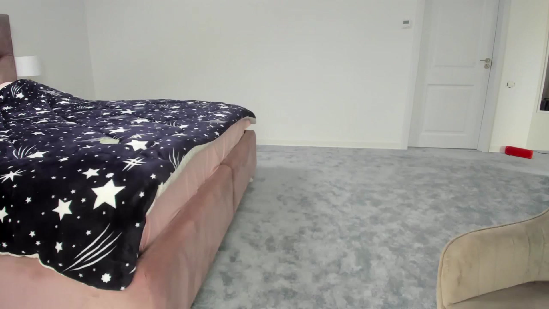 Gallery image thumbnail from Forbidn_Fruit's myfreecams stream on, 11/23/2022, 10:28 image 19 of 20