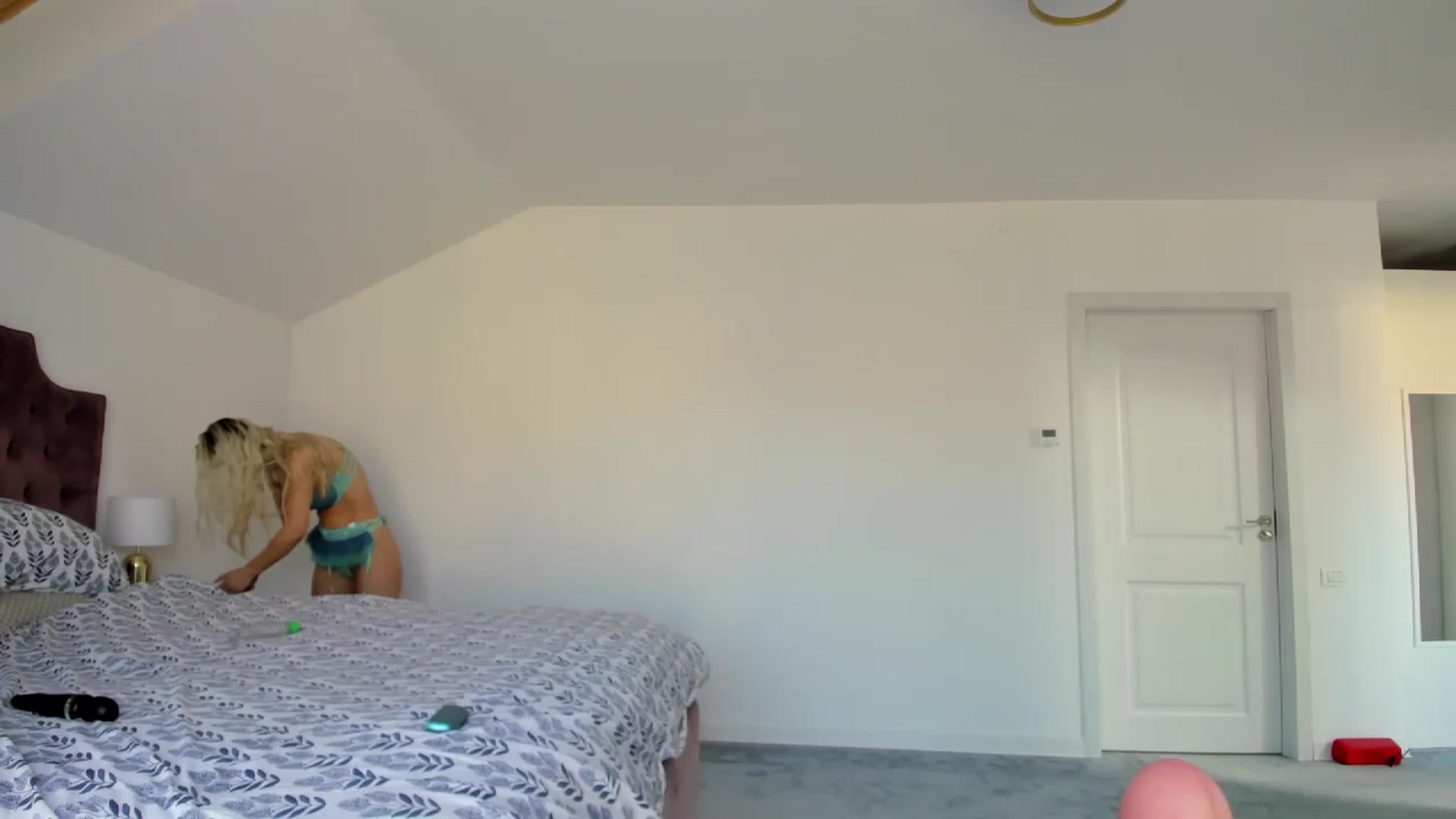 Gallery image thumbnail from Forbidn_Fruit's myfreecams stream on, 03/13/2023, 09:15 image 13 of 20