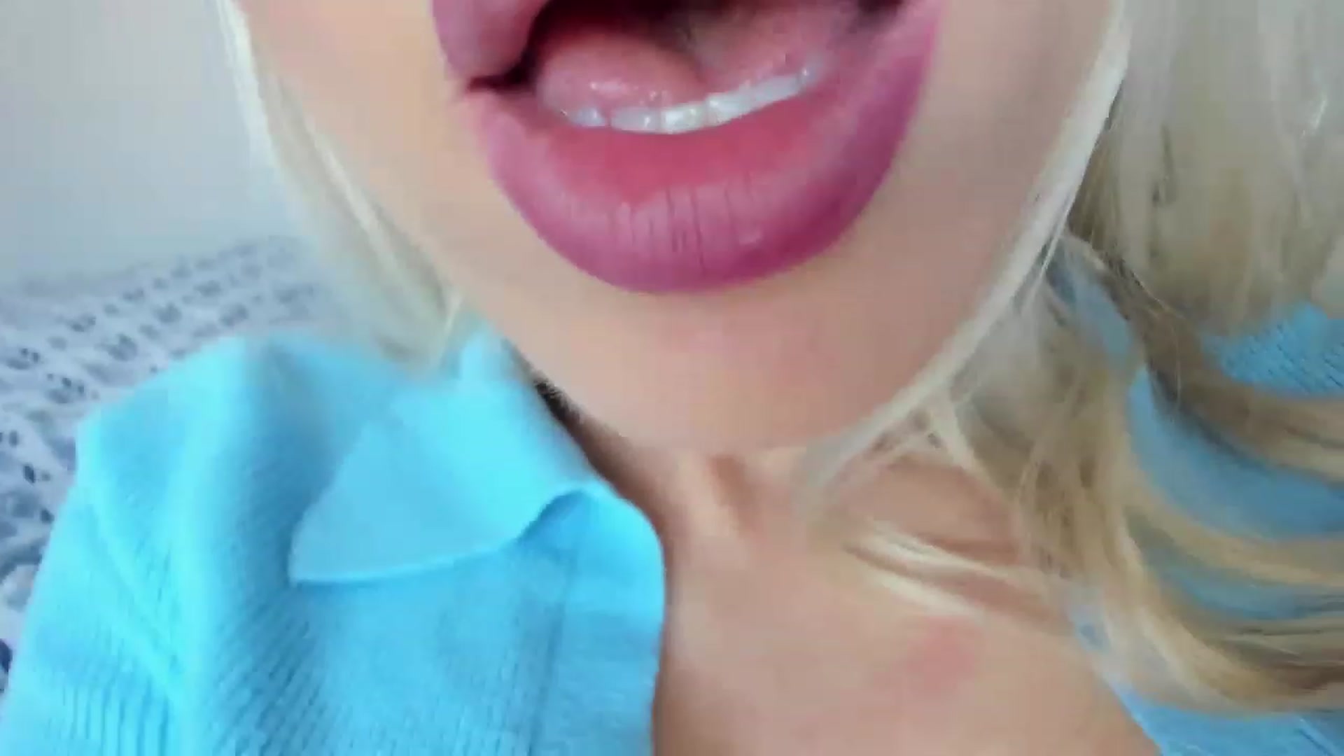 Gallery image thumbnail from Forbidn_Fruit's myfreecams stream on, 03/14/2023, 10:33 image 5 of 20