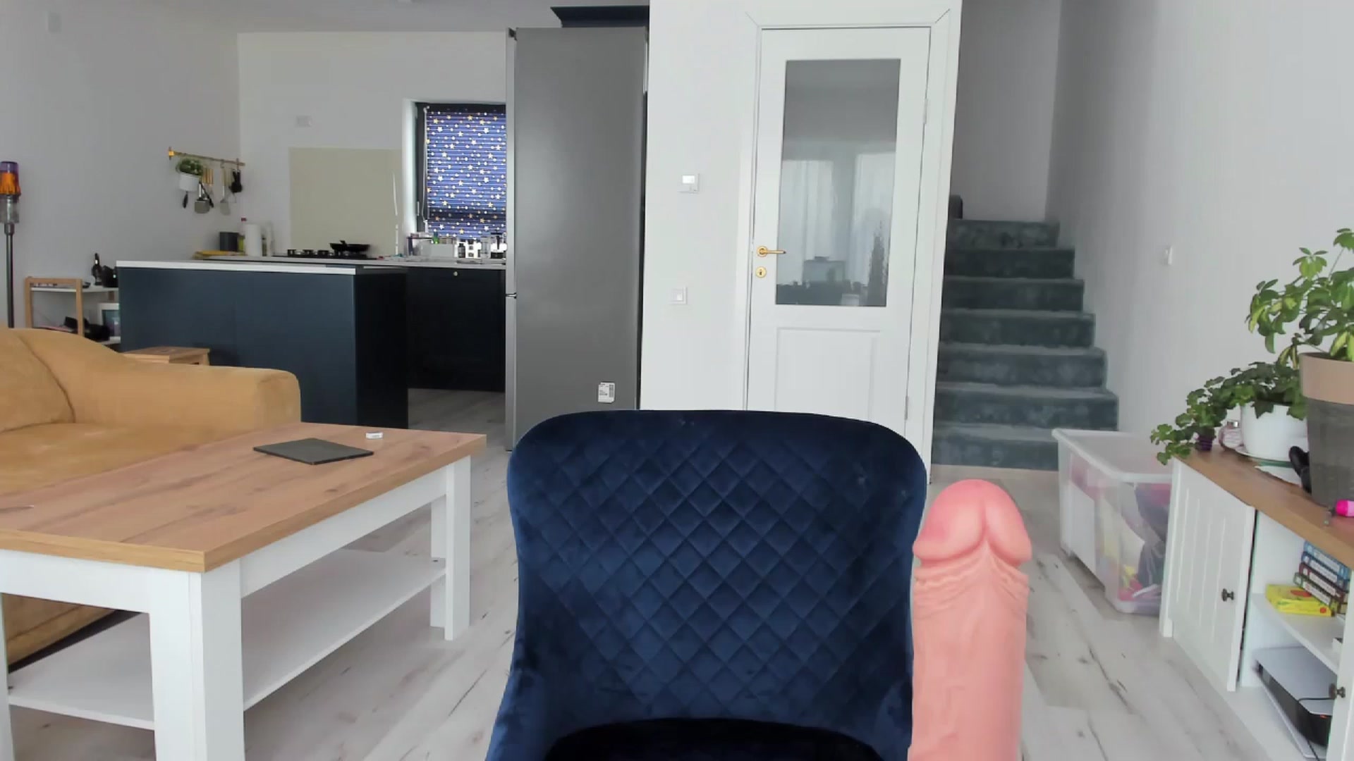 Gallery image thumbnail from Forbidn_Fruit's myfreecams stream on, 04/04/2023, 08:08 image 9 of 20