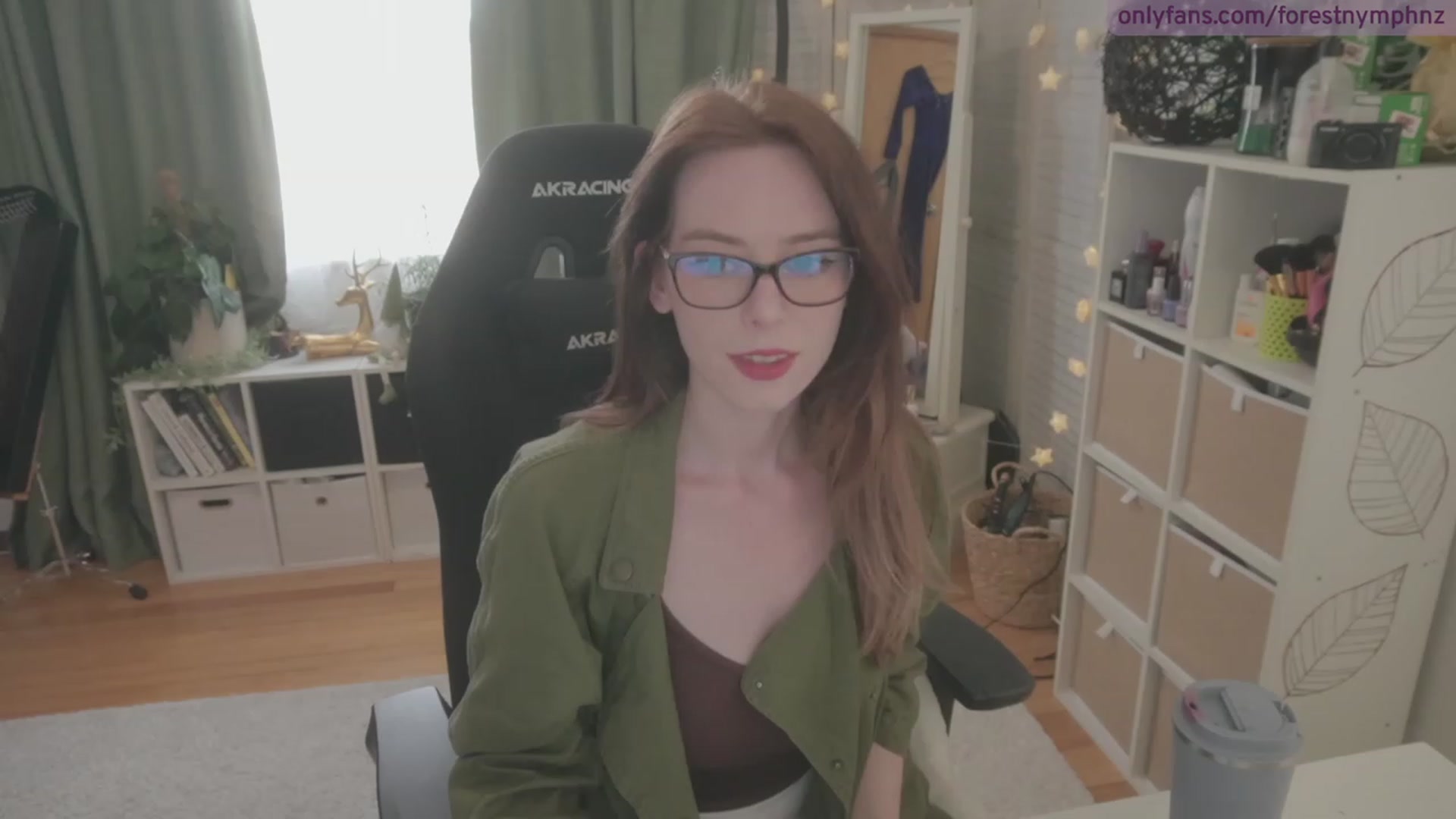 Gallery image thumbnail from Forest_nymph's myfreecams stream on, 04/04/2023, 04:07 image 2 of 20