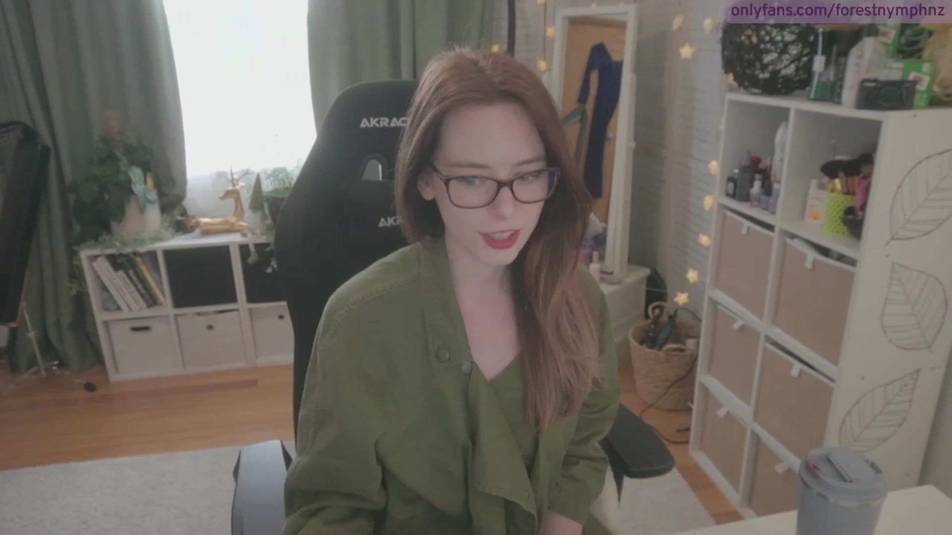 Gallery image thumbnail from Forest_nymph's myfreecams stream on, 04/04/2023, 04:07 image 1 of 20