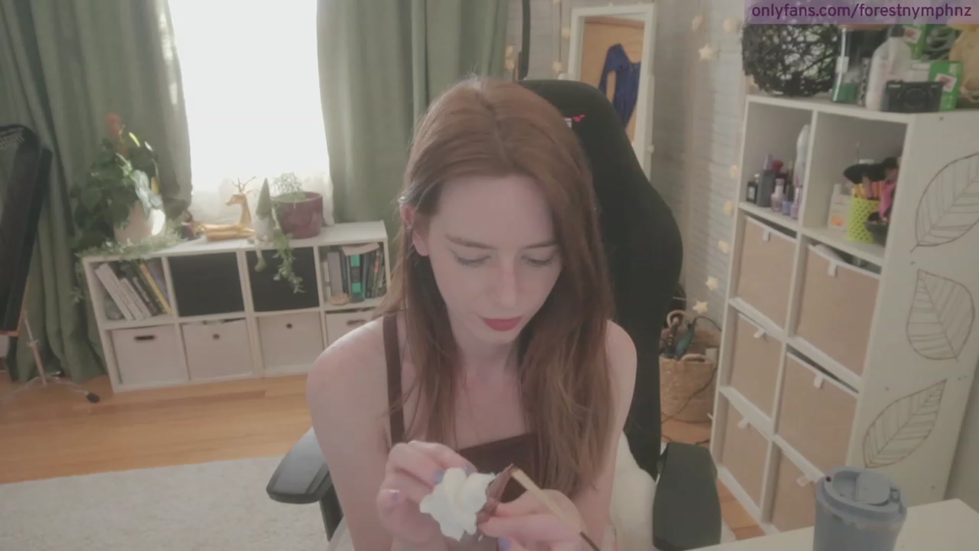 Gallery image thumbnail from Forest_nymph's myfreecams stream on, 04/04/2023, 07:12 image 4 of 20