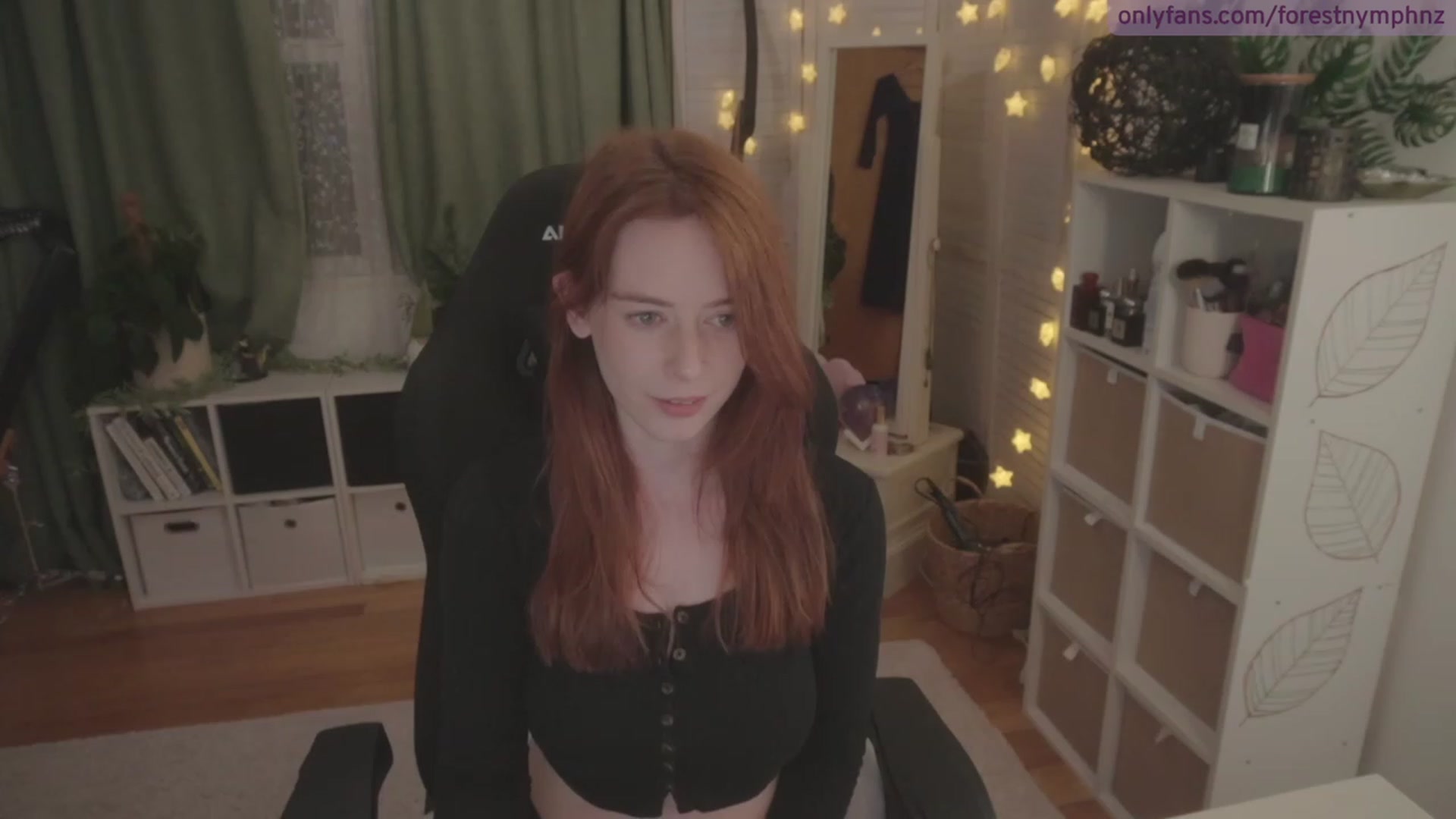 Gallery image thumbnail from Forest_nymph's myfreecams stream on, 04/14/2023, 07:24 image 14 of 20