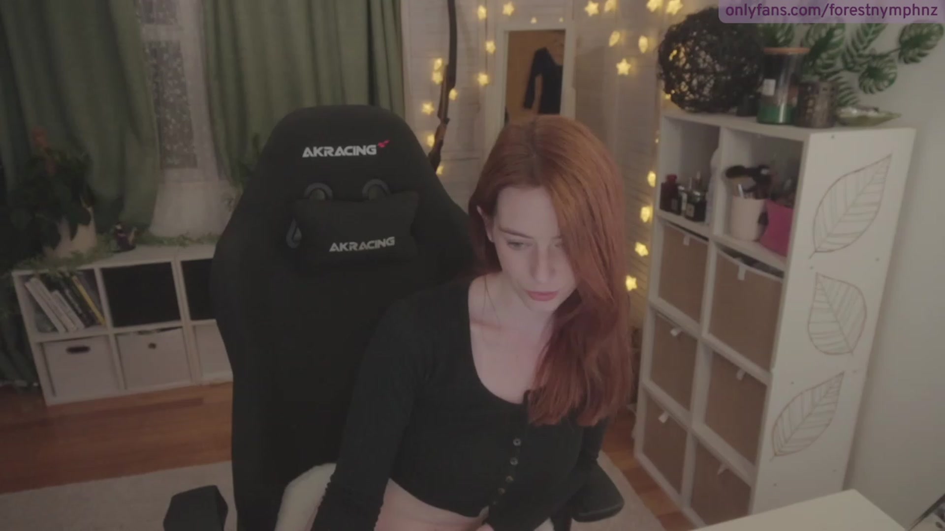 Gallery image thumbnail from Forest_nymph's myfreecams stream on, 04/14/2023, 07:24 image 18 of 20