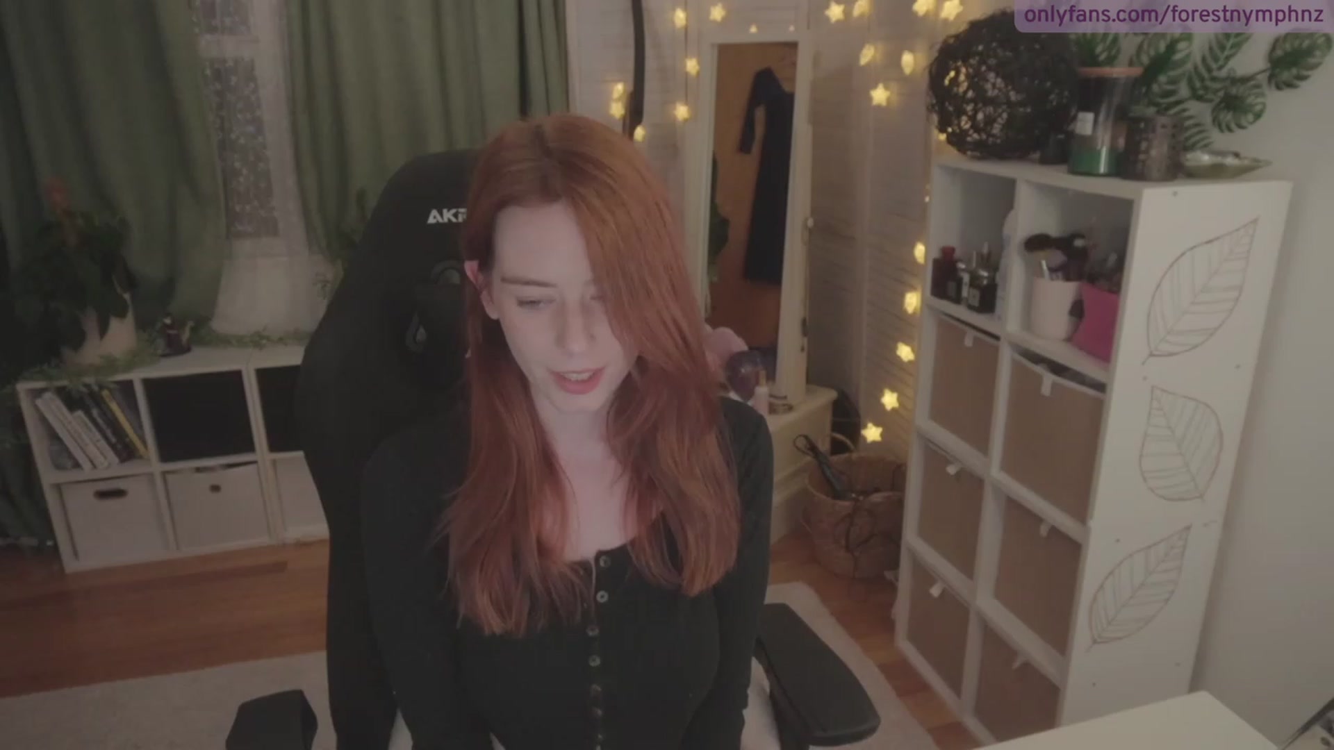 Gallery image thumbnail from Forest_nymph's myfreecams stream on, 04/14/2023, 07:24 image 16 of 20