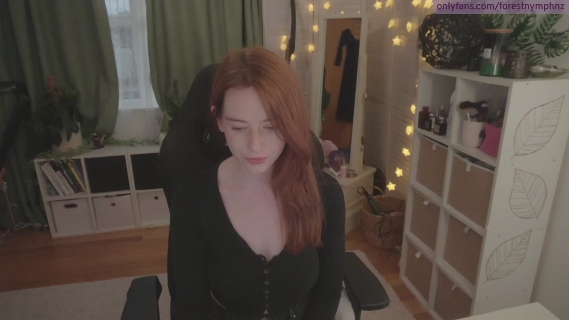 Gallery image thumbnail from Forest_nymph's myfreecams stream on, 04/14/2023, 07:24 image 7 of 20
