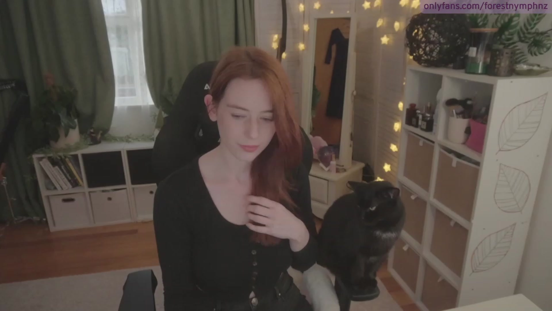 Gallery image thumbnail from Forest_nymph's myfreecams stream on, 04/14/2023, 07:24 image 5 of 20