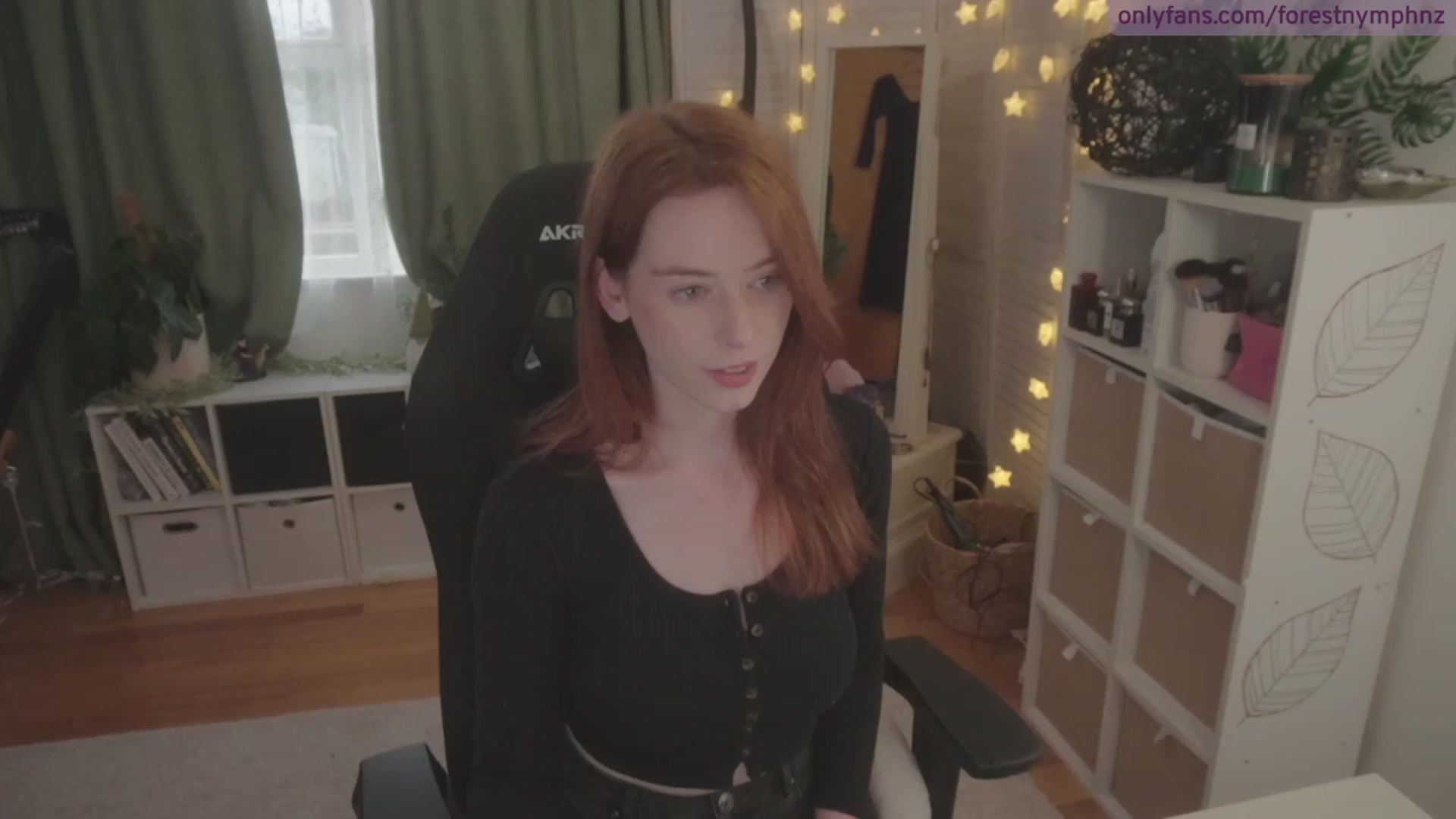 Gallery image thumbnail from Forest_nymph's myfreecams stream on, 04/14/2023, 07:24 image 3 of 20