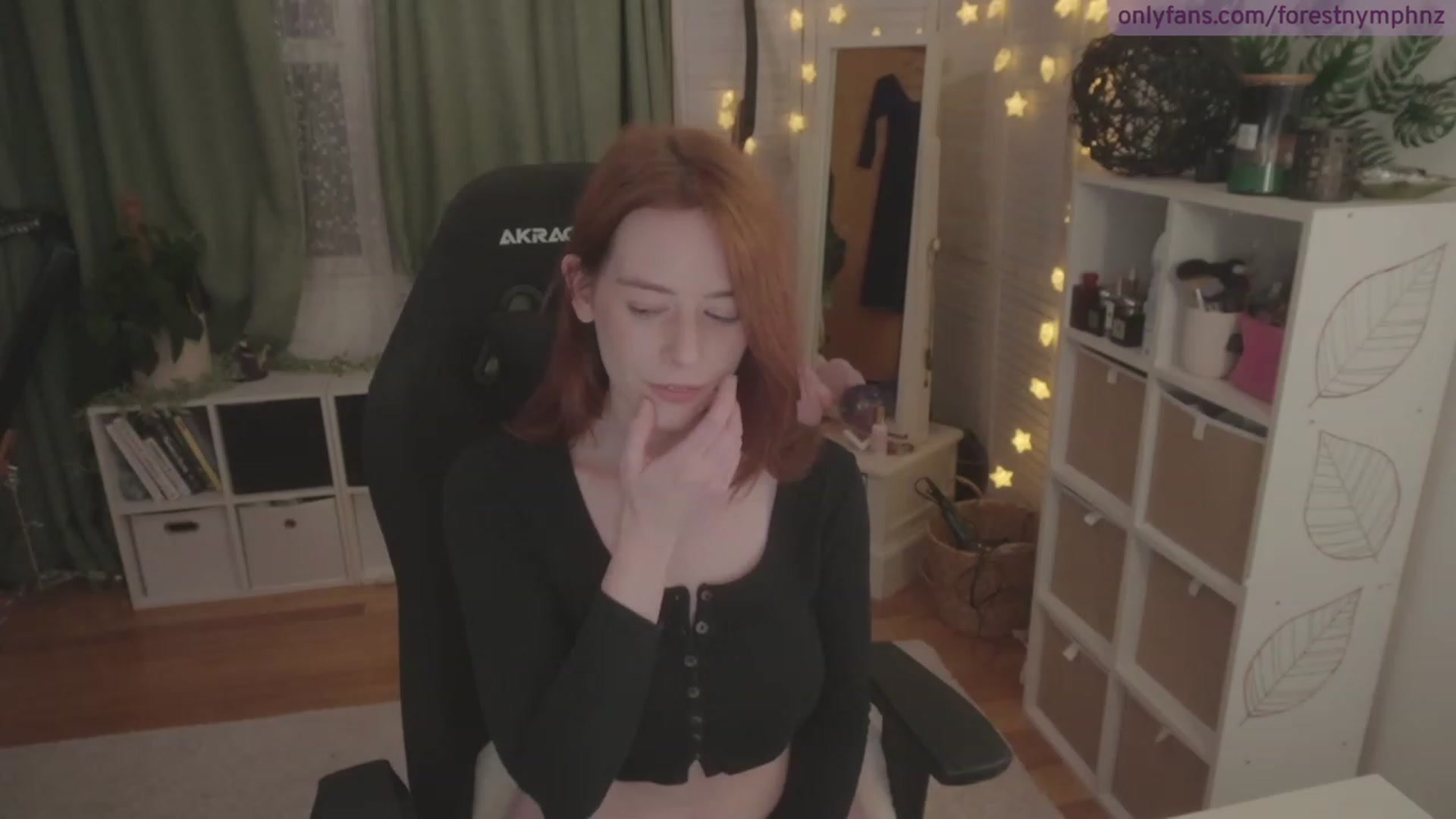 Gallery image thumbnail from Forest_nymph's myfreecams stream on, 04/14/2023, 07:24 image 13 of 20
