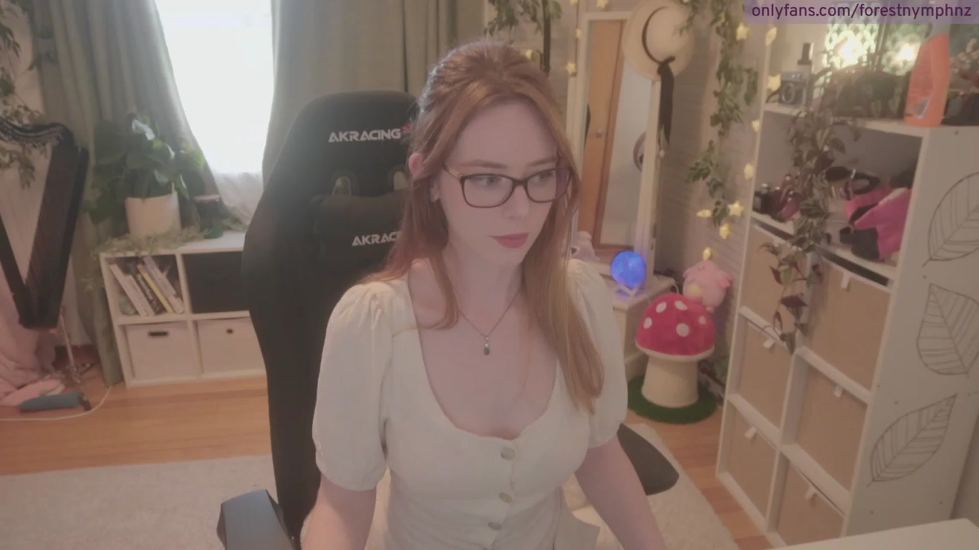 Gallery image thumbnail from Forest_nymph's myfreecams stream on, 05/29/2023, 05:10 image 2 of 20