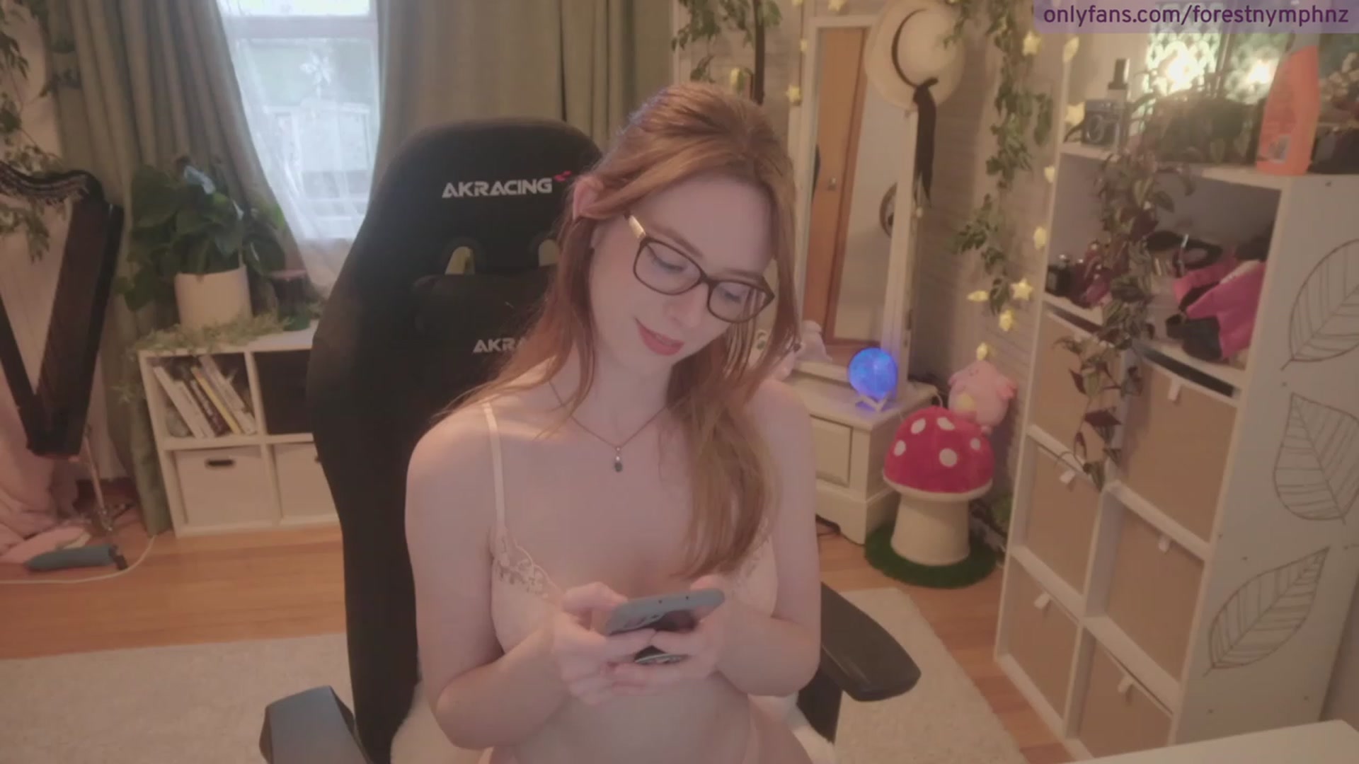 Gallery image thumbnail from Forest_nymph's myfreecams stream on, 05/29/2023, 05:10 image 11 of 20