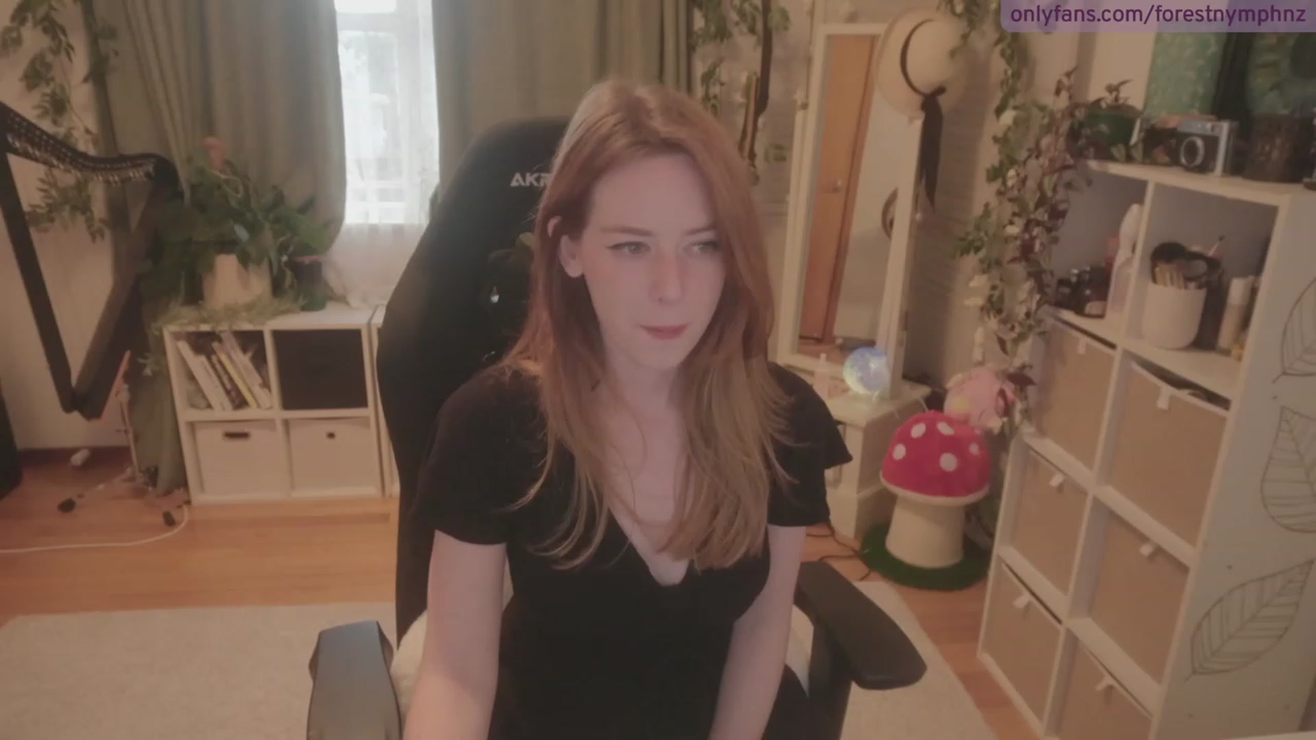 Gallery image thumbnail from Forest_nymph's myfreecams stream on, 06/26/2023, 05:14 image 4 of 20