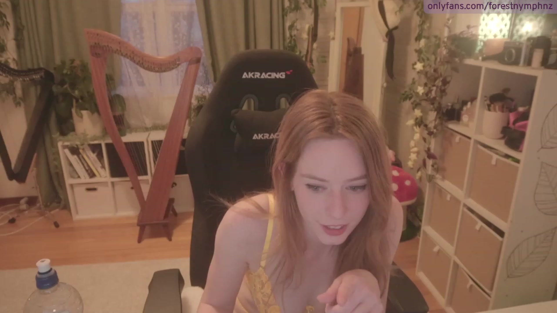 Gallery image thumbnail from Forest_nymph's myfreecams stream on, 07/24/2023, 06:03 image 3 of 20