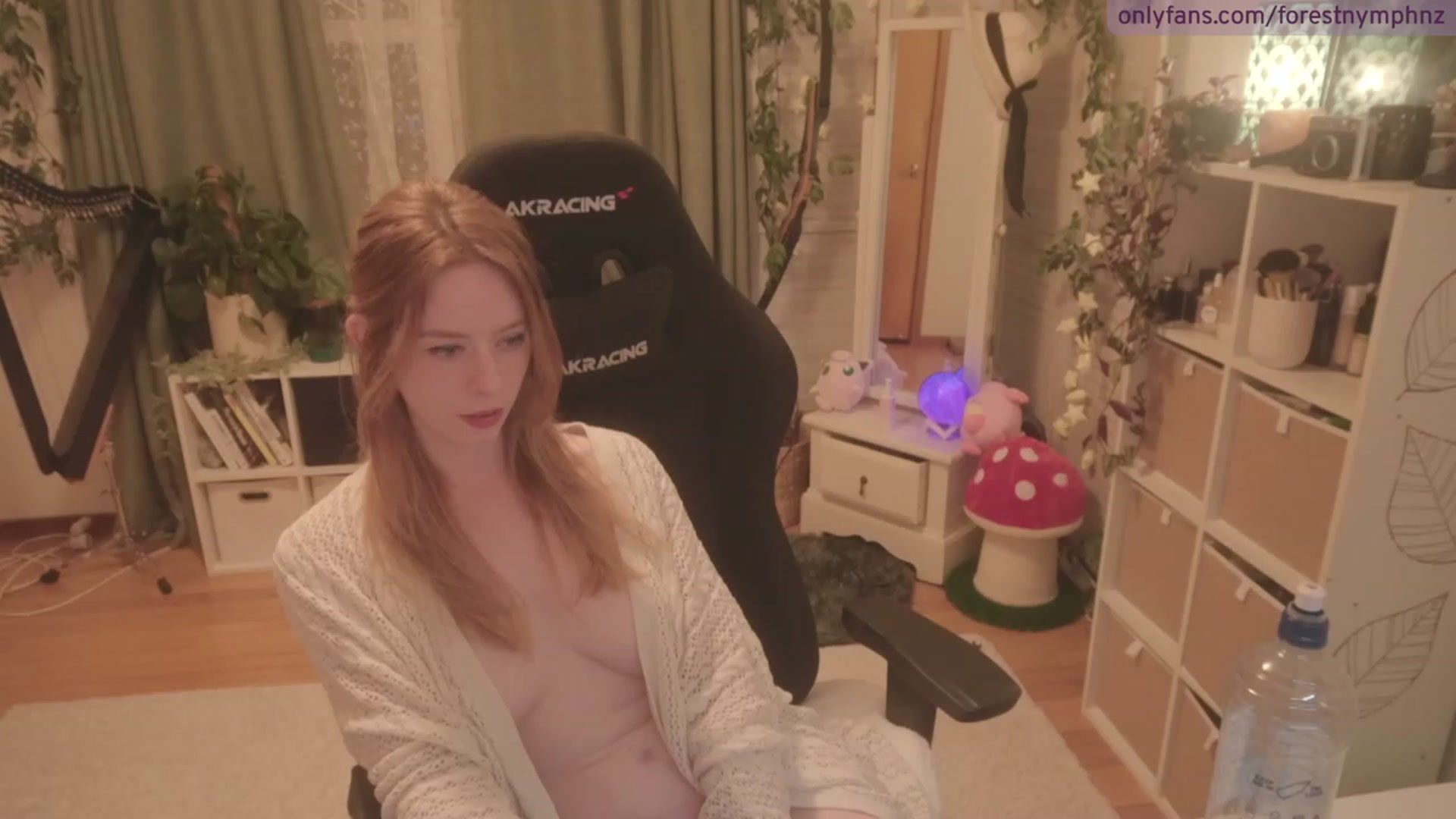 Gallery image thumbnail from Forest_nymph's myfreecams stream on, 07/27/2023, 06:22 image 17 of 20