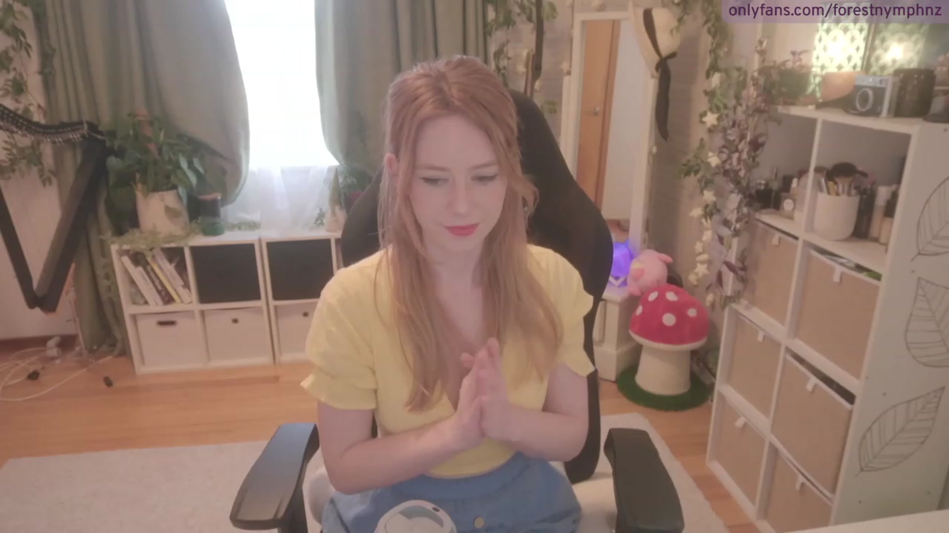 Gallery image thumbnail from Forest_nymph's myfreecams stream on, 07/28/2023, 03:38 image 7 of 20