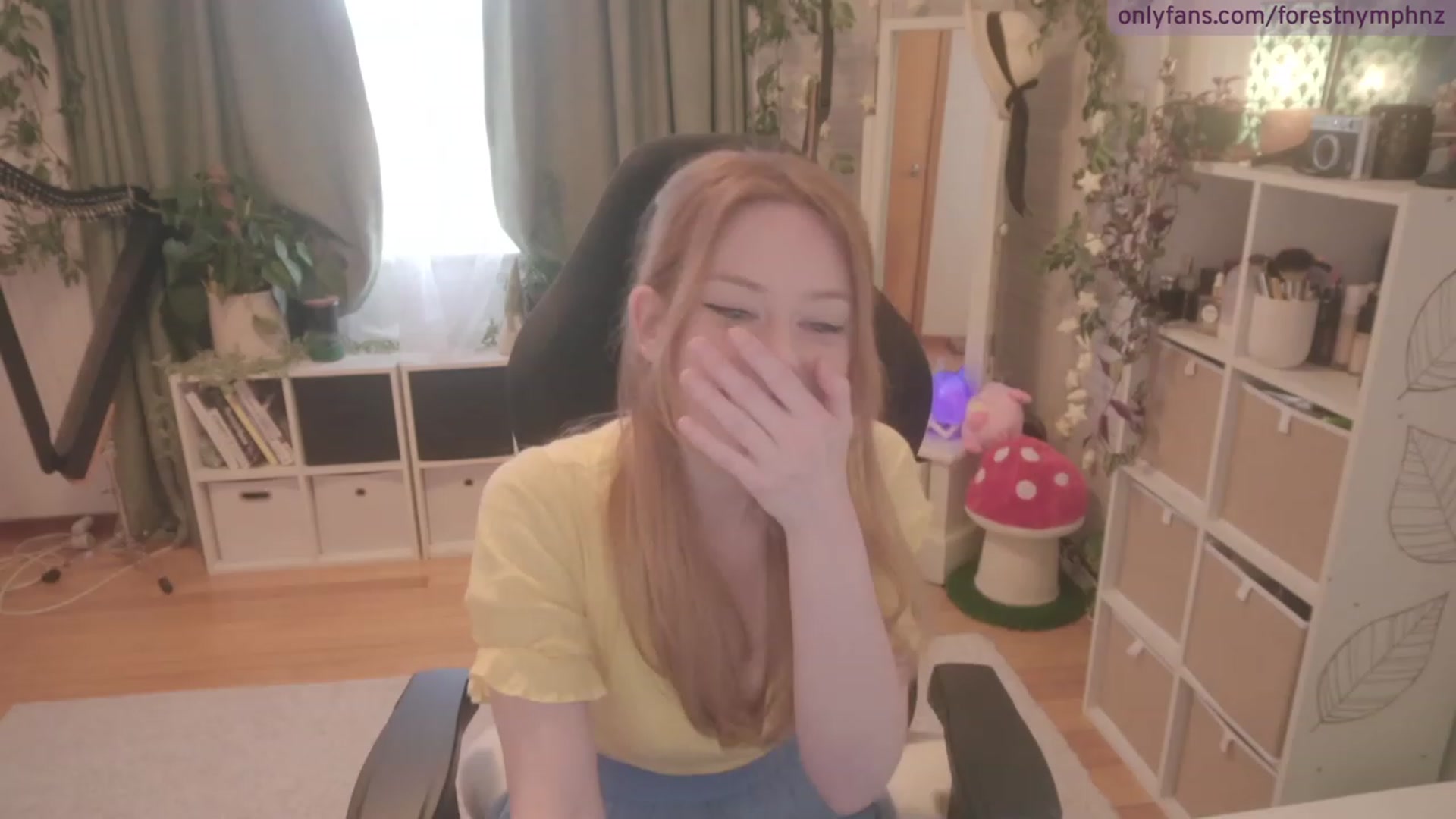 Gallery image thumbnail from Forest_nymph's myfreecams stream on, 07/28/2023, 03:38 image 16 of 20