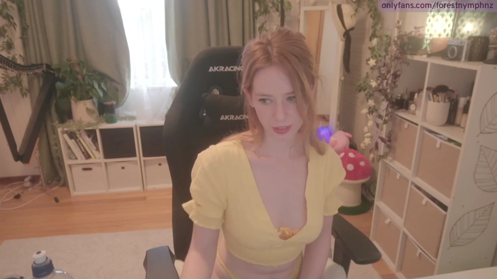 Gallery image thumbnail from Forest_nymph's myfreecams stream on, 07/28/2023, 06:44 image 7 of 20