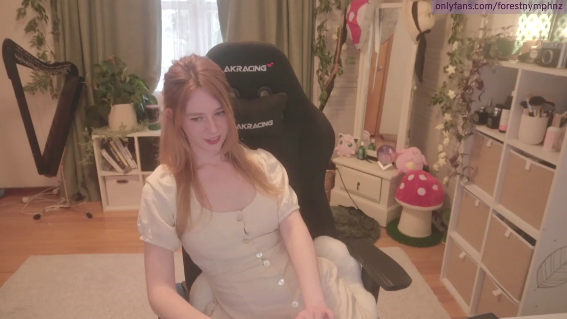 Gallery image thumbnail from Forest_nymph's myfreecams stream on, 08/14/2023, 04:50 image 6 of 20