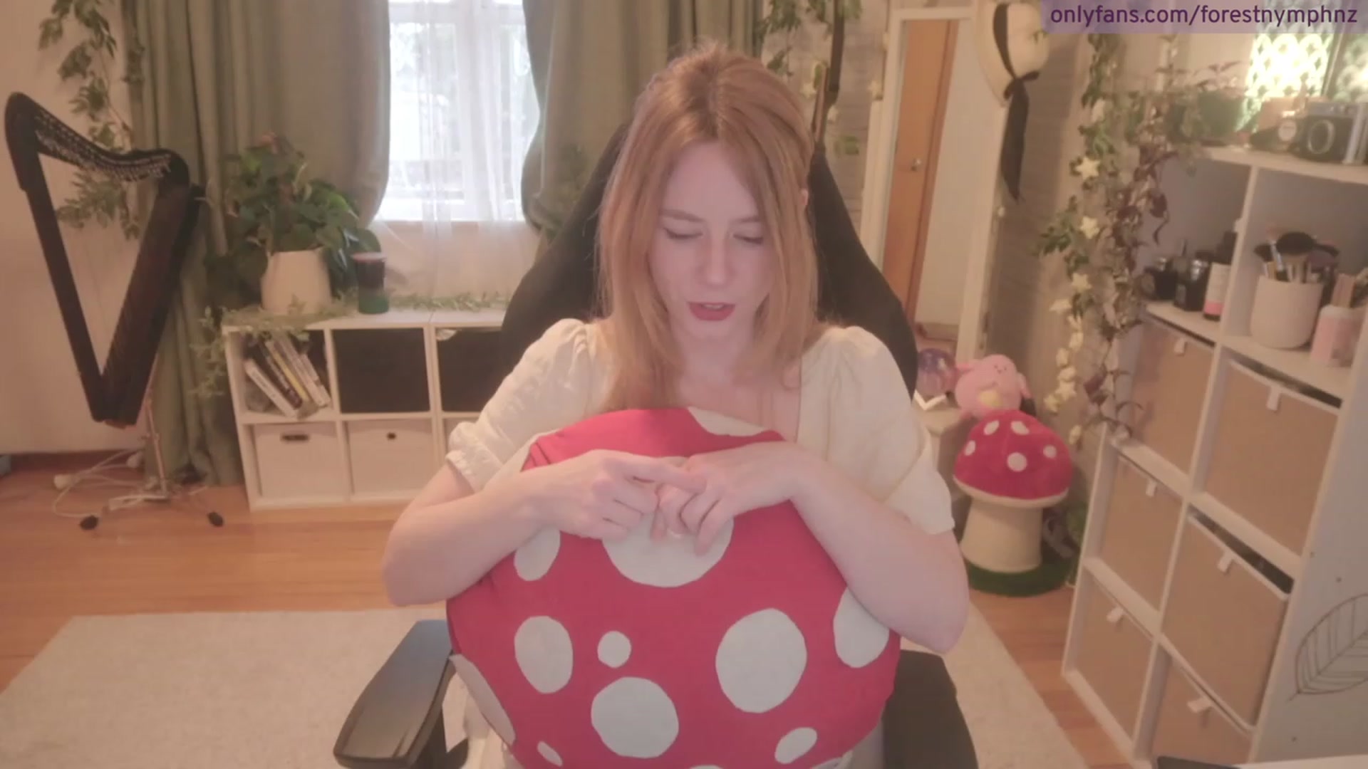 Gallery image thumbnail from Forest_nymph's myfreecams stream on, 08/14/2023, 04:50 image 8 of 20