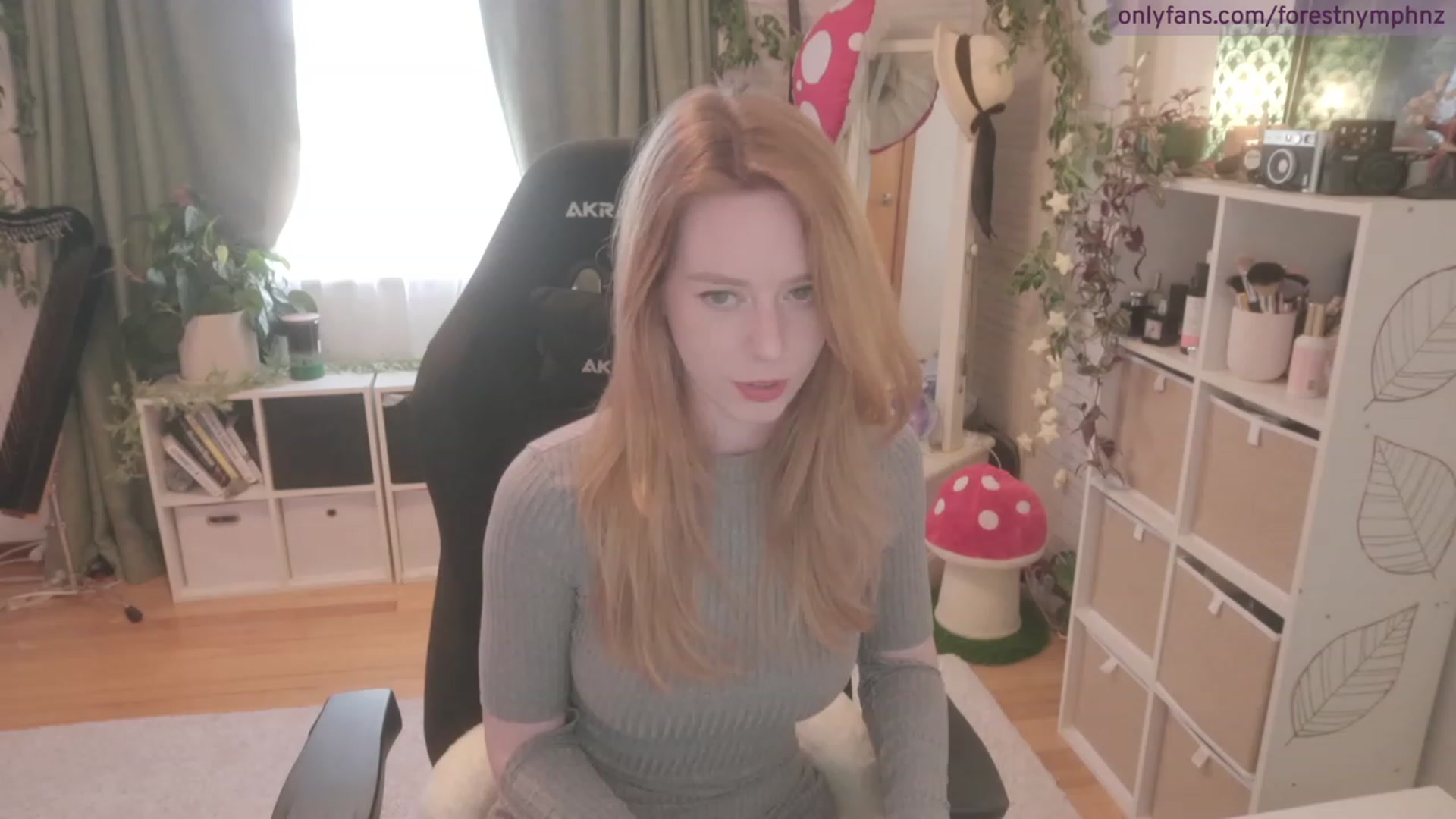 Gallery image thumbnail from Forest_nymph's myfreecams stream on, 08/18/2023, 04:57 image 1 of 20