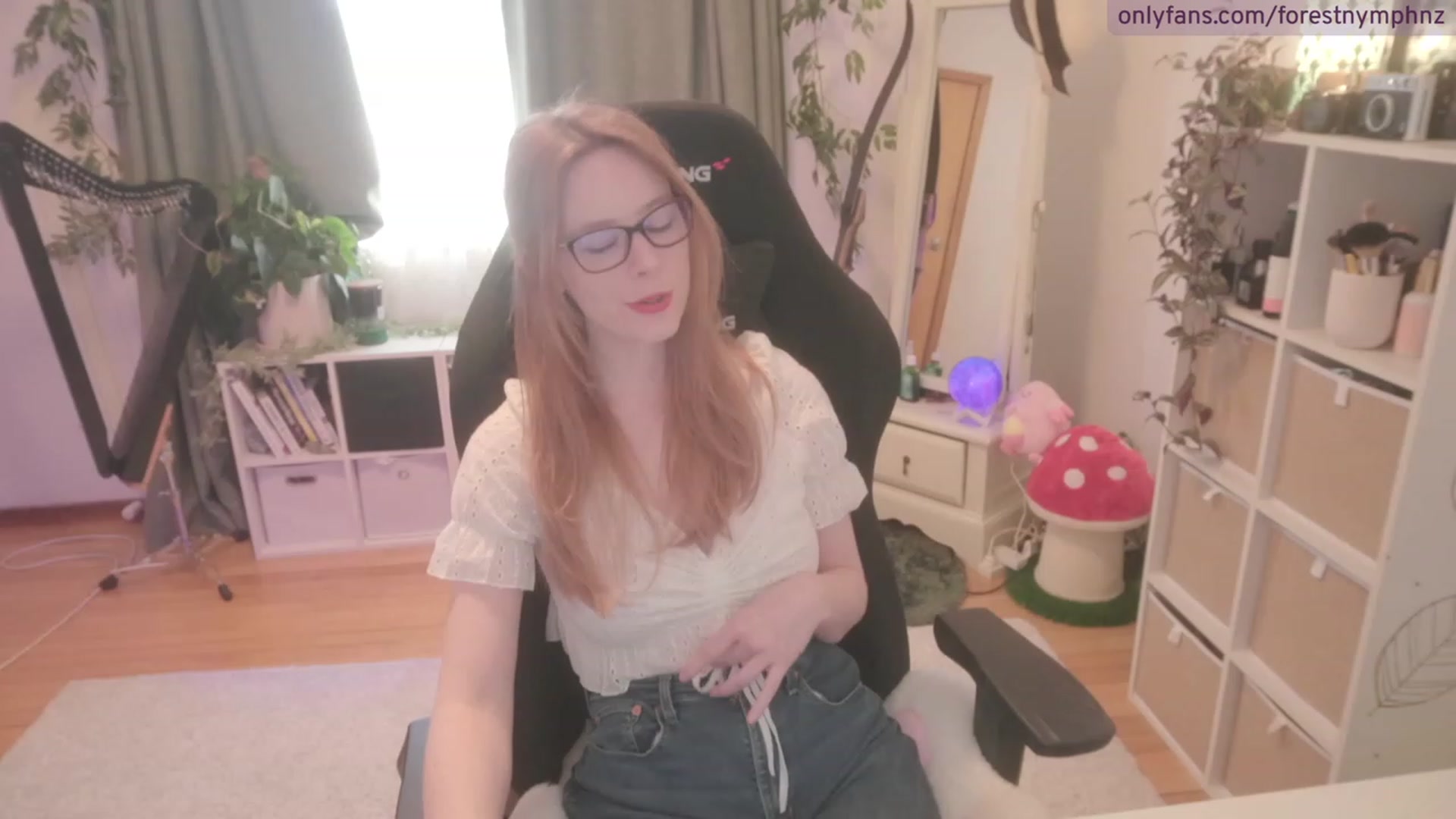 Gallery image thumbnail from Forest_nymph's myfreecams stream on, 08/29/2023, 06:39 image 2 of 20