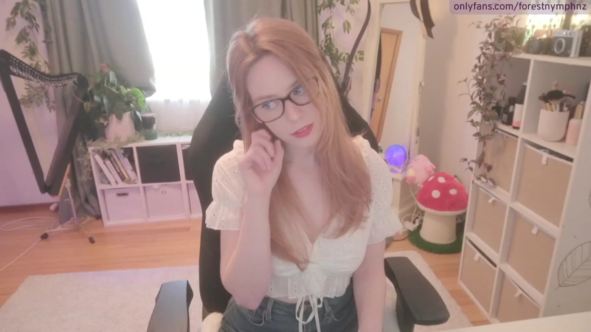 Gallery image thumbnail from Forest_nymph's myfreecams stream on, 08/29/2023, 06:39 image 1 of 20