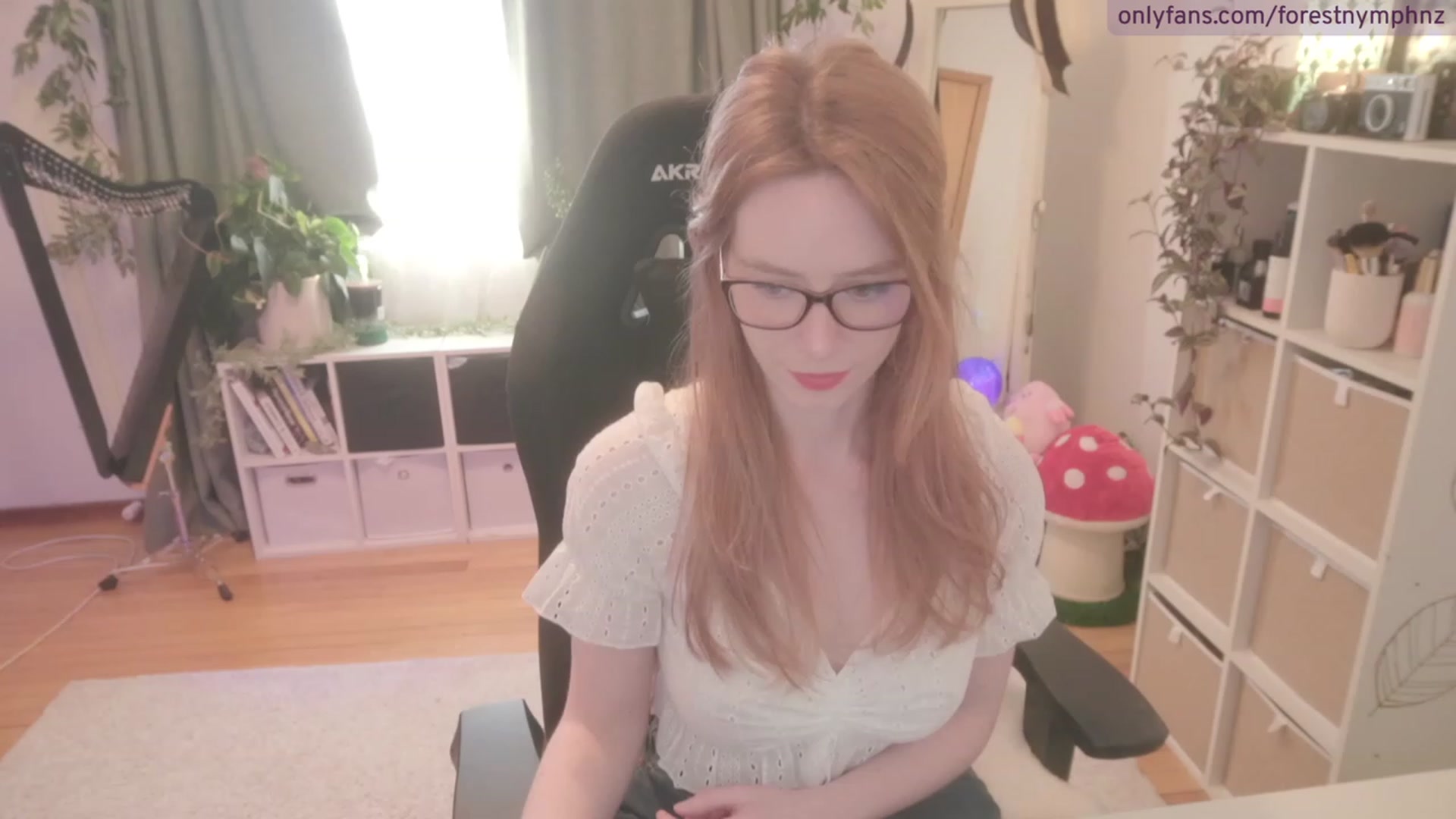 Gallery image thumbnail from Forest_nymph's myfreecams stream on, 08/29/2023, 06:39 image 5 of 20